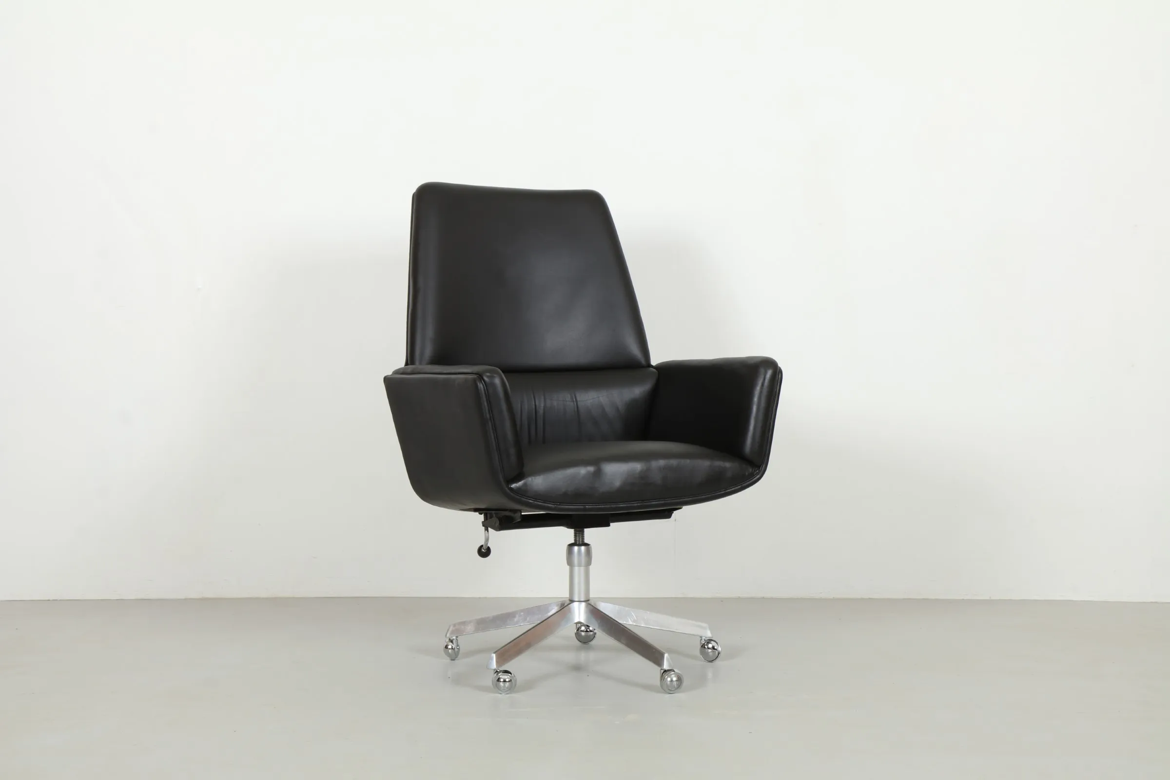Rare Finn Juhl 'Model 210' Executive Office Chair for France & Son