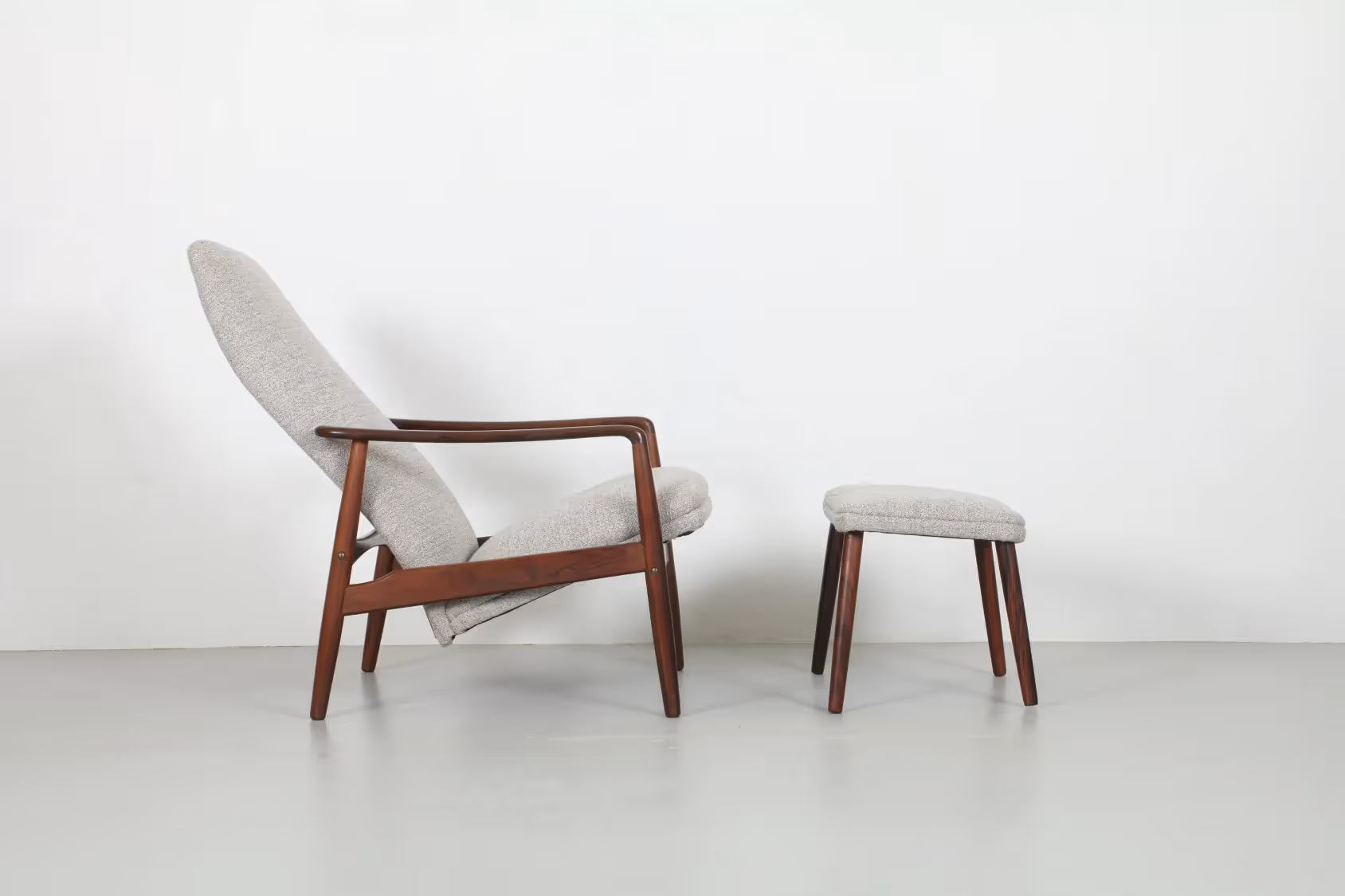 Elegant Soren Ladefoged 'Model 72' Armchair and Ottoman by SL Mobler
