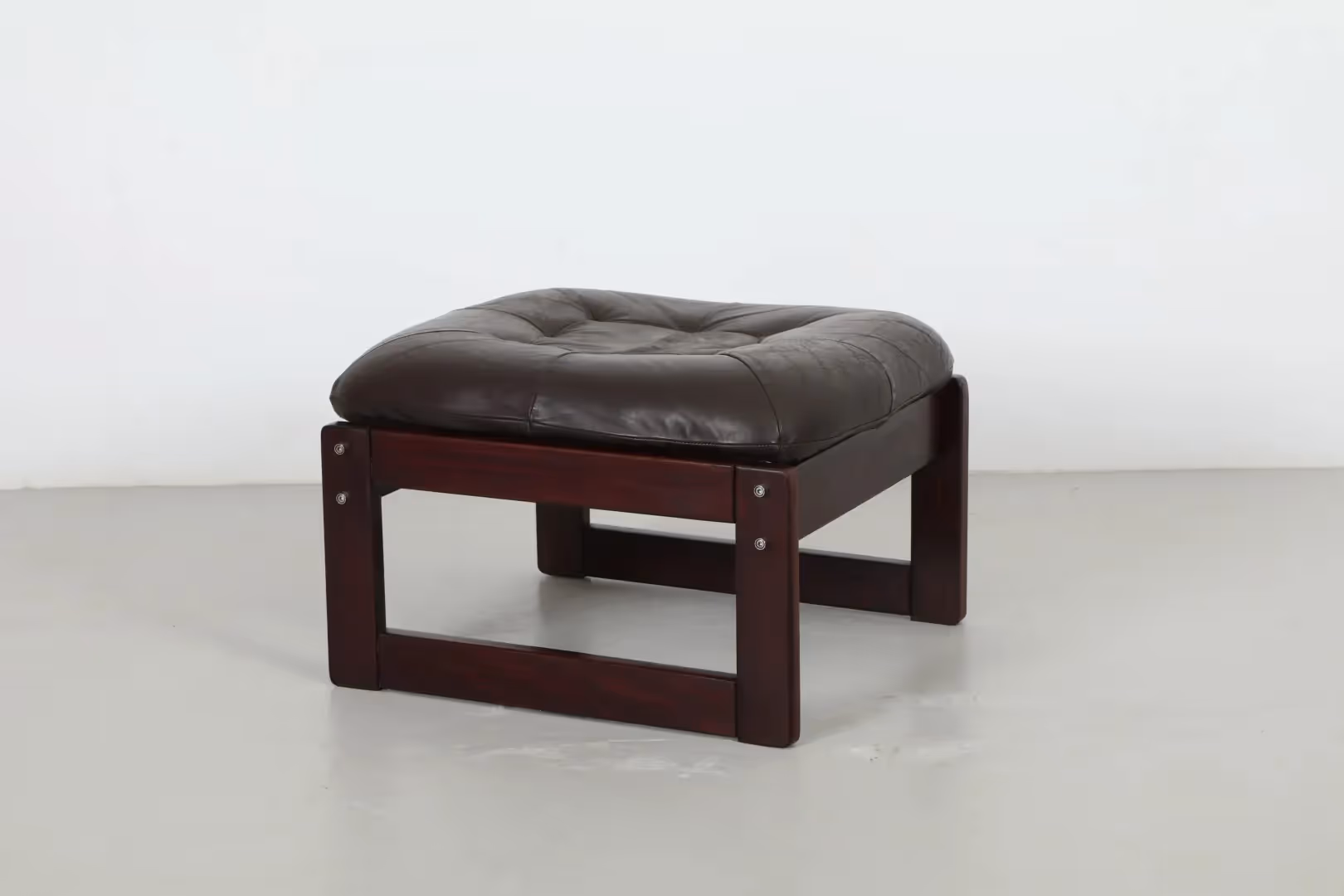 Bold Percival Lafer 'MP-91' Leather Ottoman by Moveis Lafer