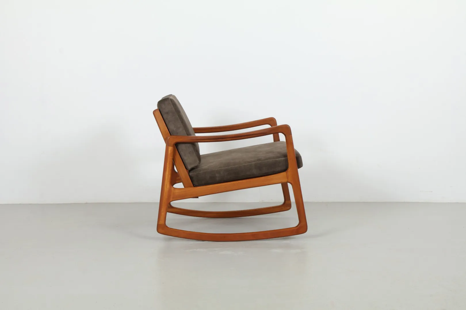 Elegant Ole Wanscher Rocking Chair by Backhouse