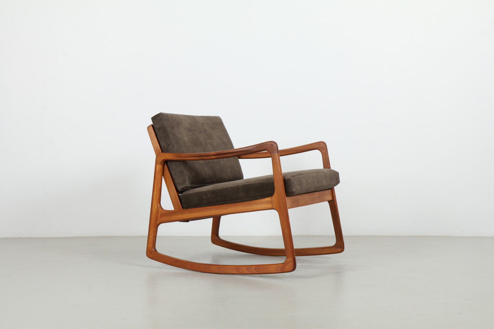Elegant Ole Wanscher Rocking Chair by Backhouse