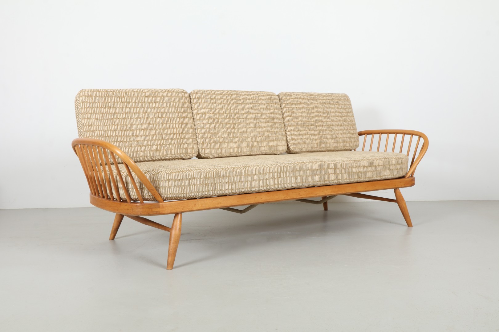 Coveted Lucian Ercolani 'Model 335' Studio Sofa by Ercol