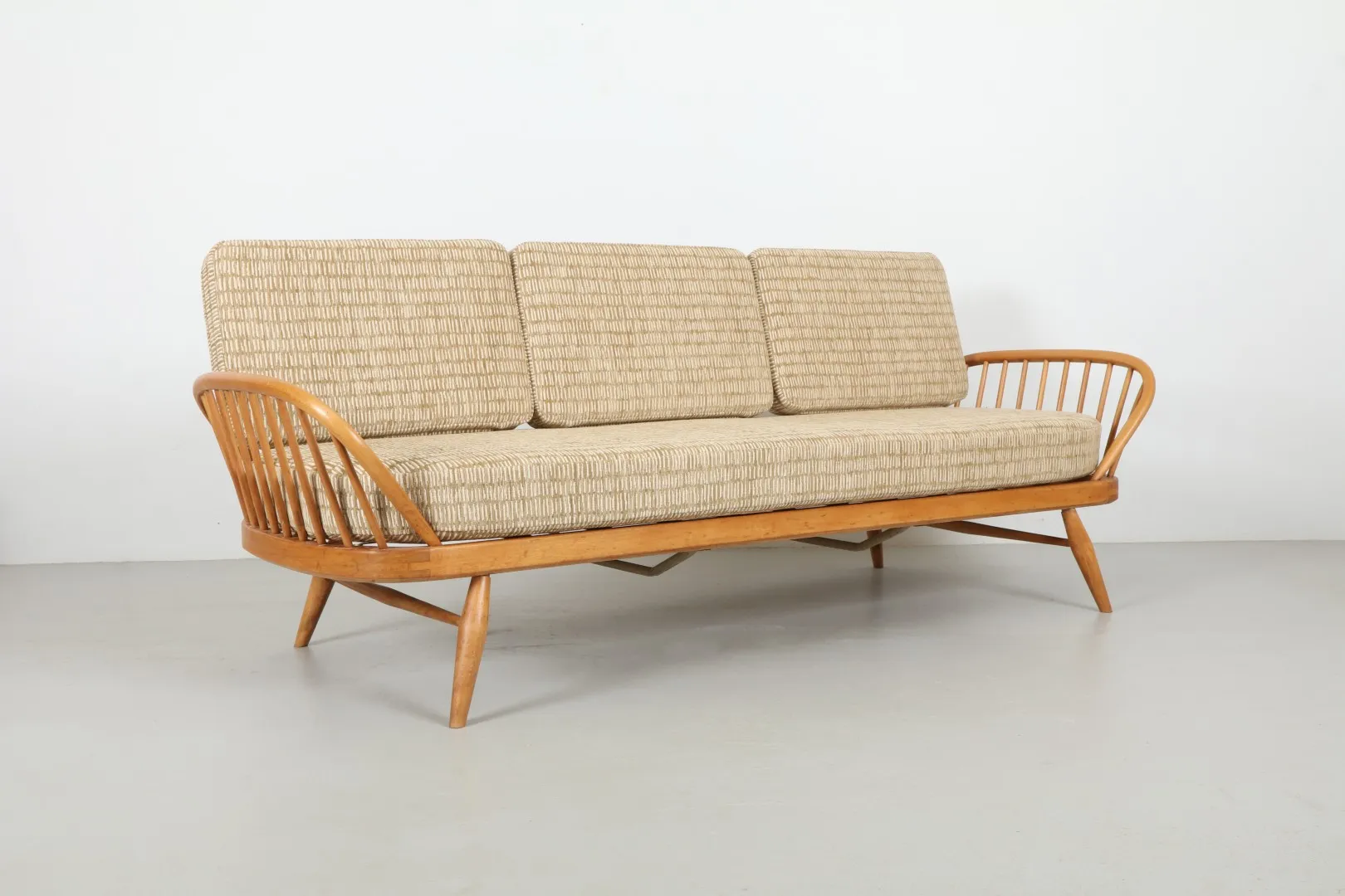 Coveted Lucian Ercolani 'Model 335' Studio Sofa by Ercol
