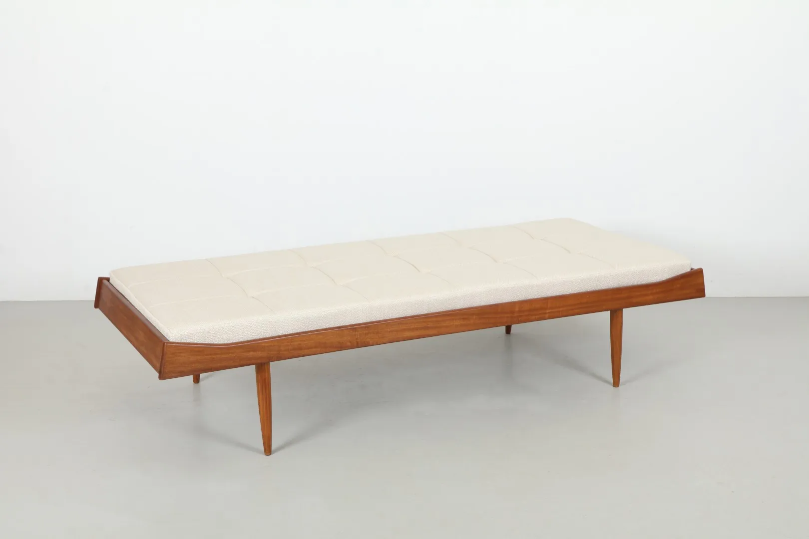 Elegant Mid-Century Mahogany Daybed by Danske Mobler