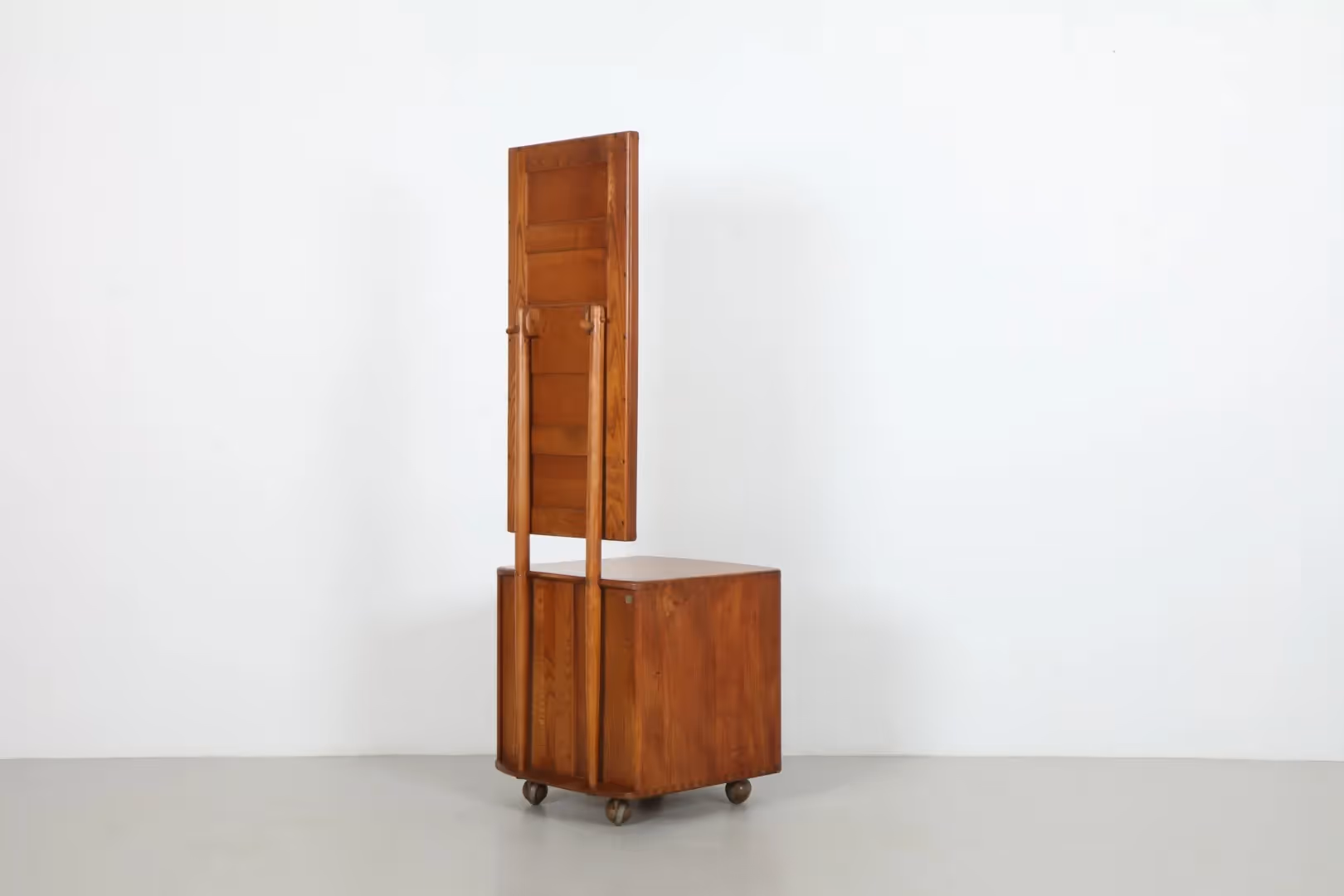Super Cute Lucian Ercolani 'Model 411' Cheval Chest with Mirror by Ercol