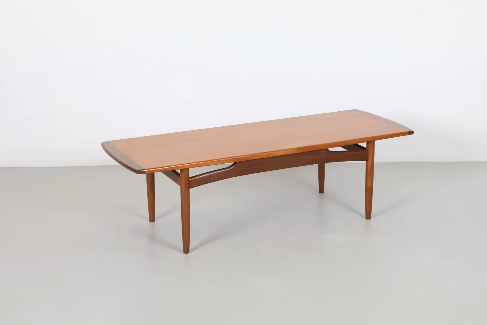Stunning Victor Wilkins 'Brasilia' Model 8034 Coffee Table by G-Plan