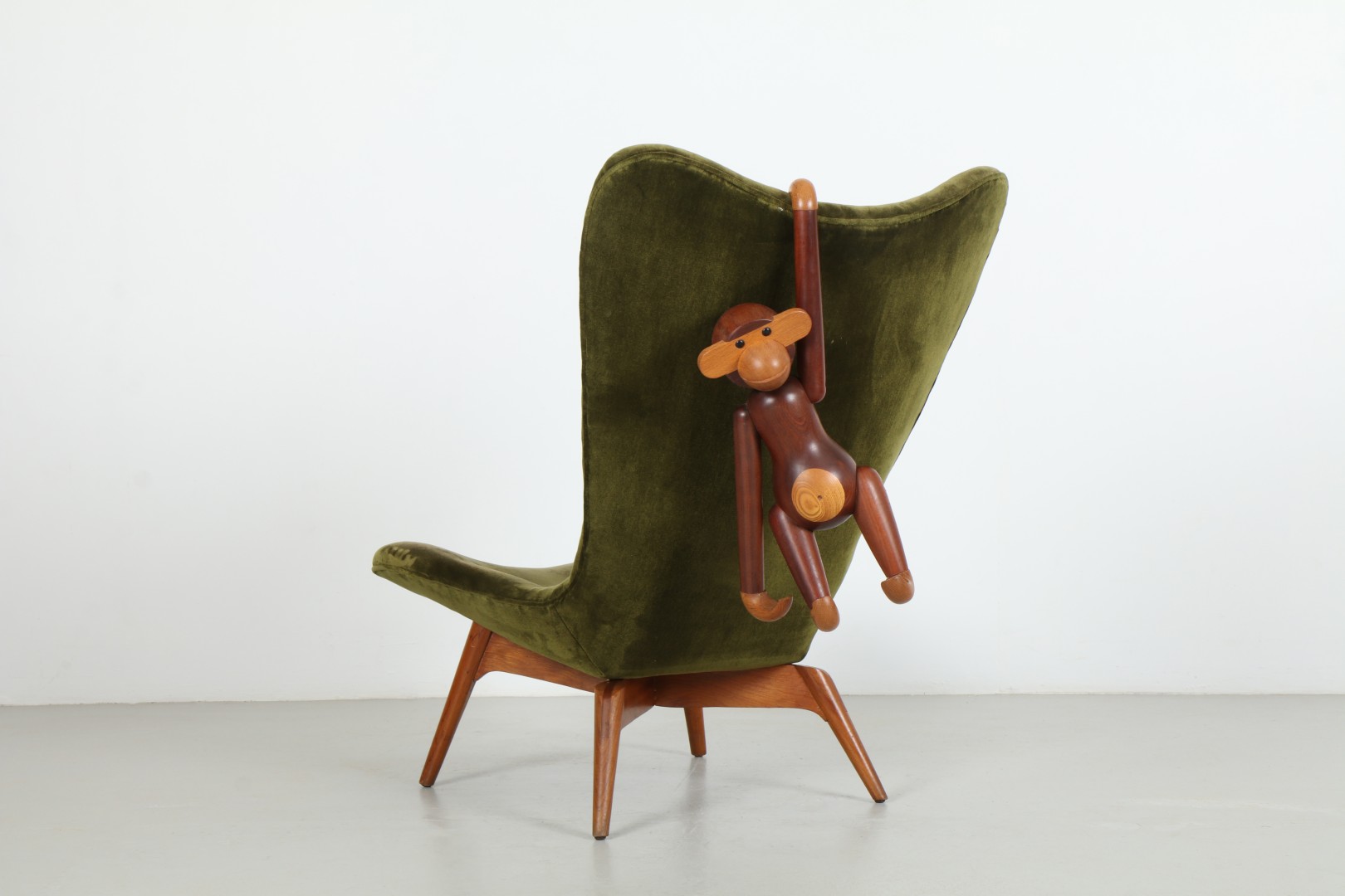 Rare Vintage Pieces Every Week