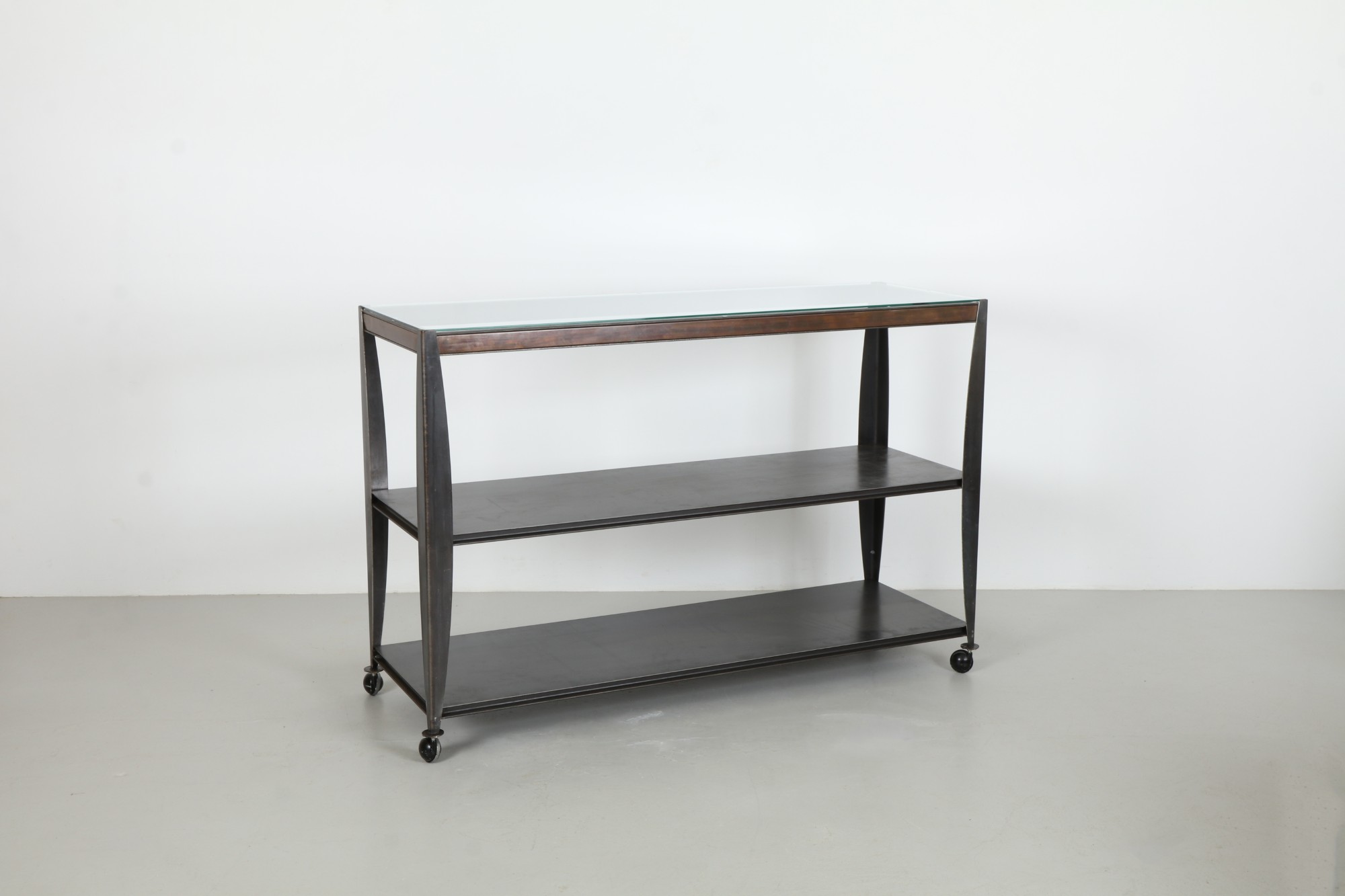 Bold Zambesi Display Cabinet by Neville Findlay & Gary Hunt – Extra Long