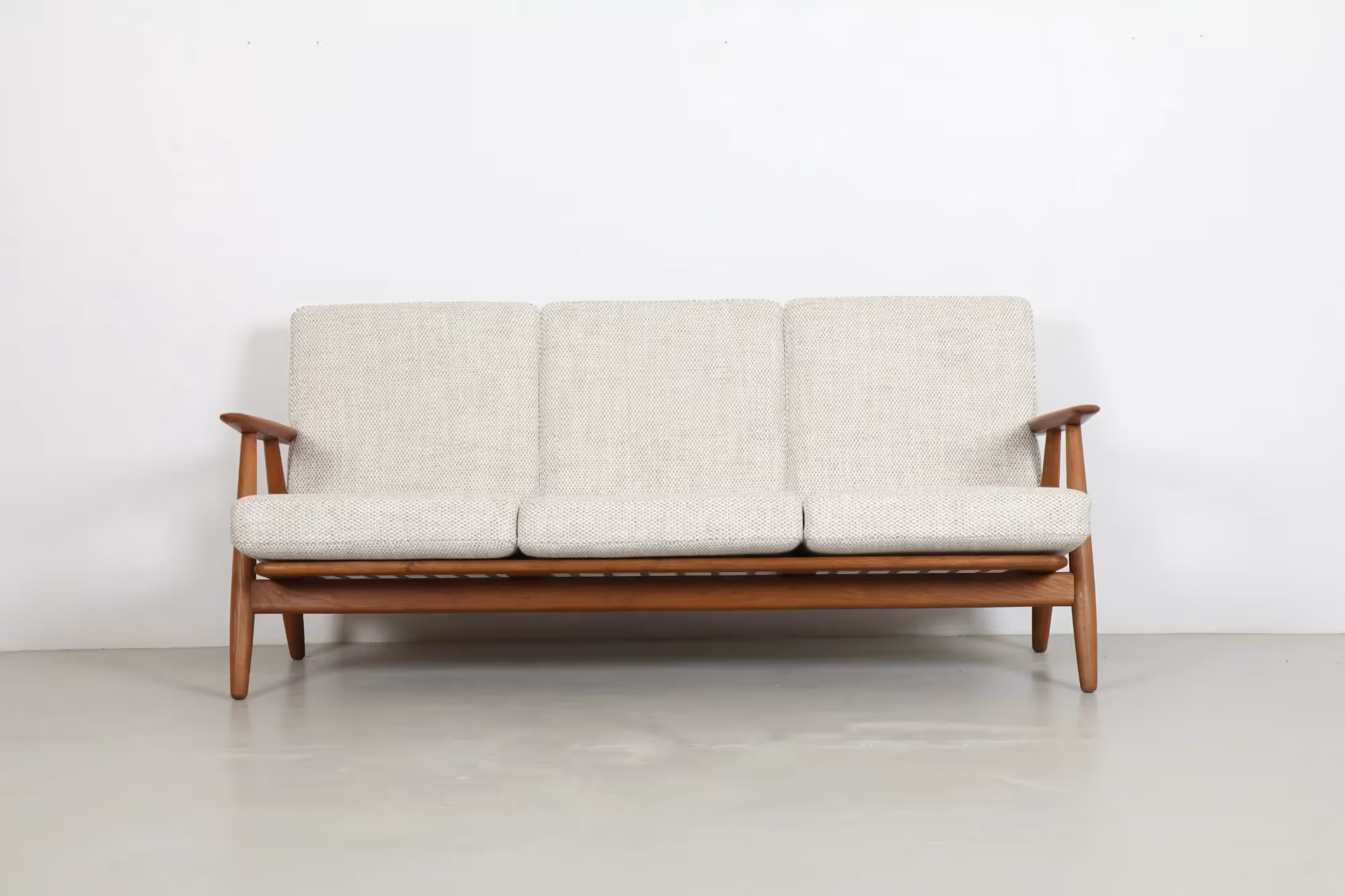 Iconic Hans Wegner GE240 'Cigar' Sofa by Getama