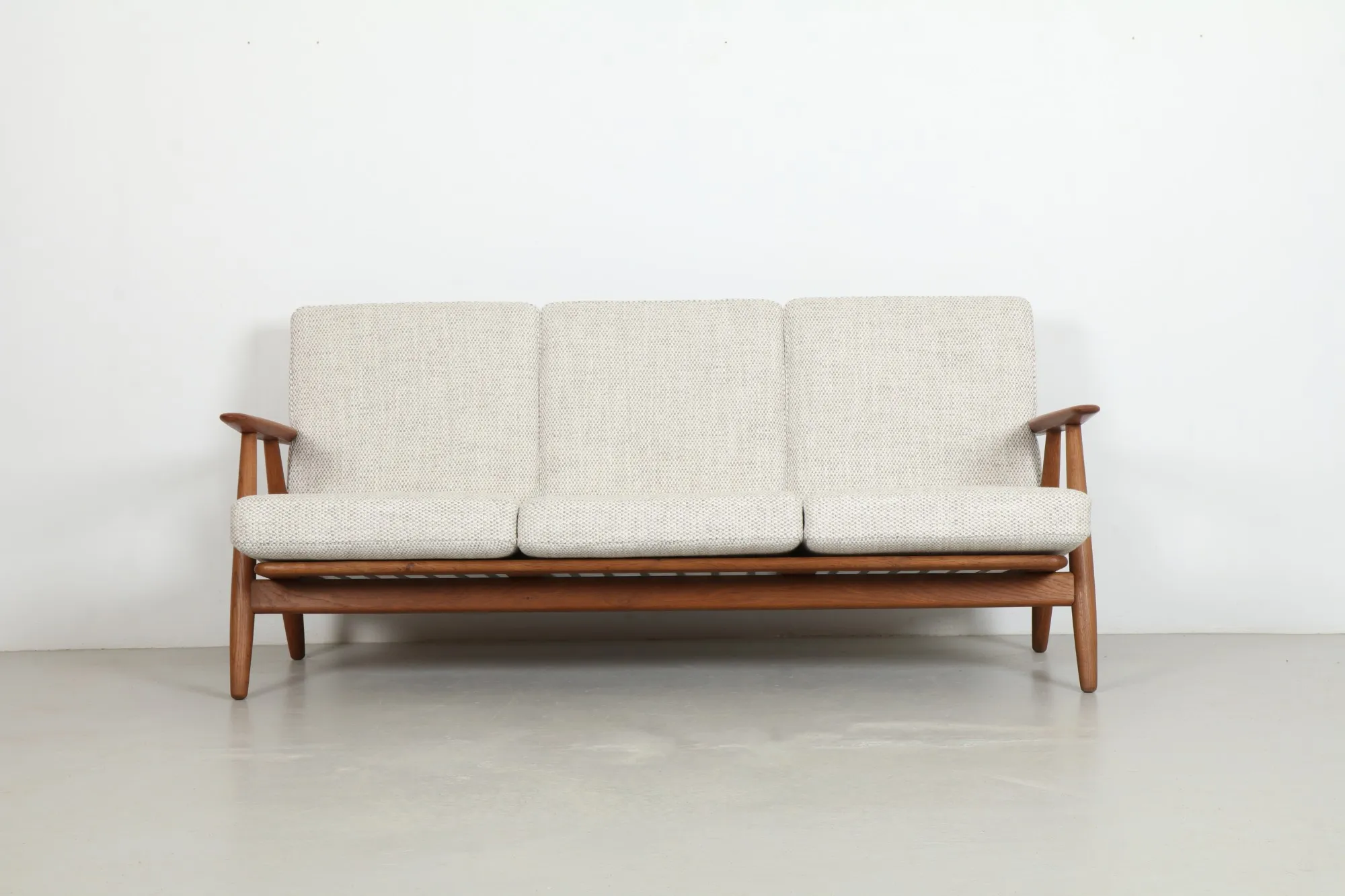 Iconic Hans Wegner GE240 'Cigar' Sofa by Getama