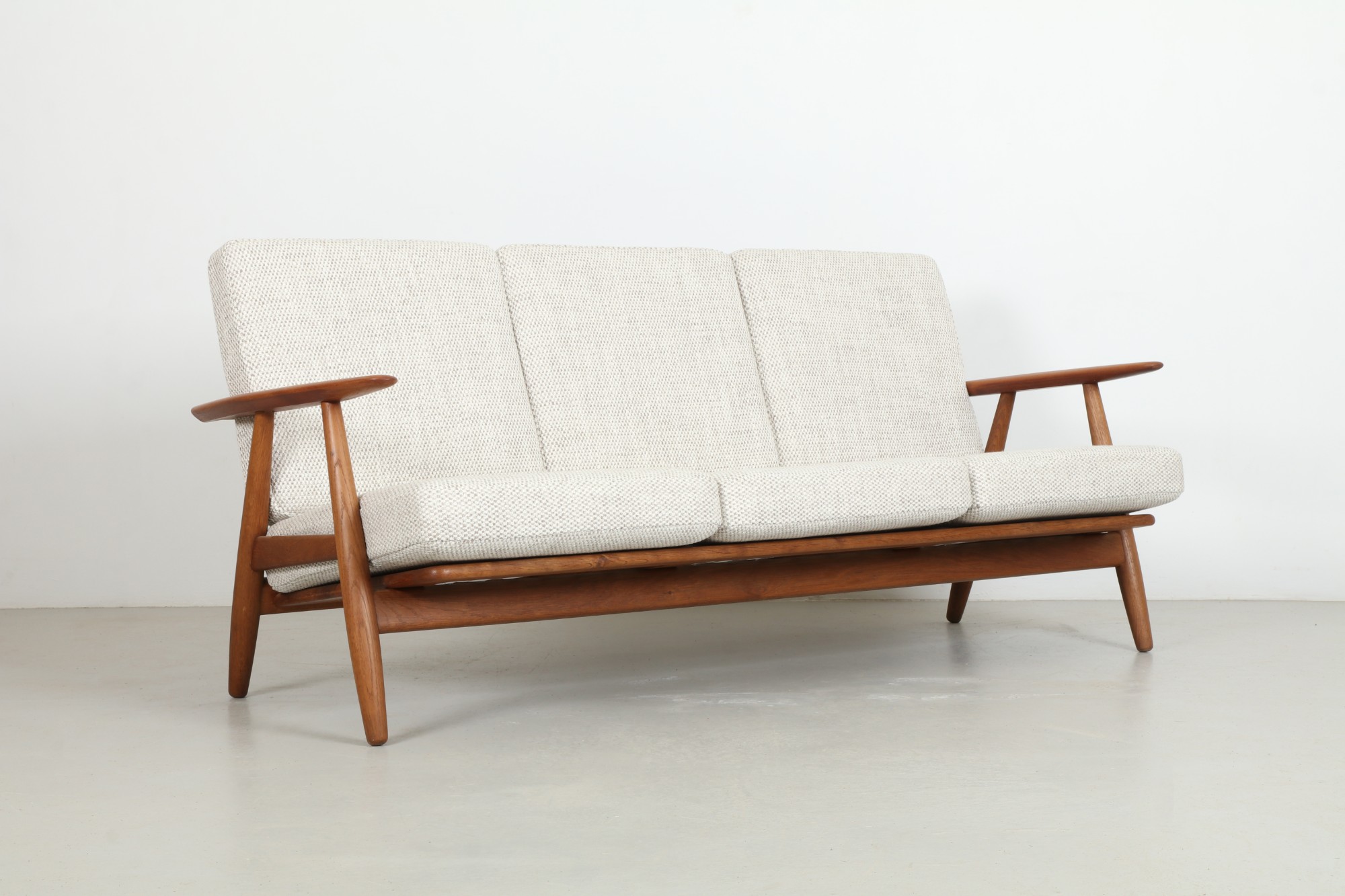 Iconic Hans Wegner GE240 'Cigar' Sofa by Getama