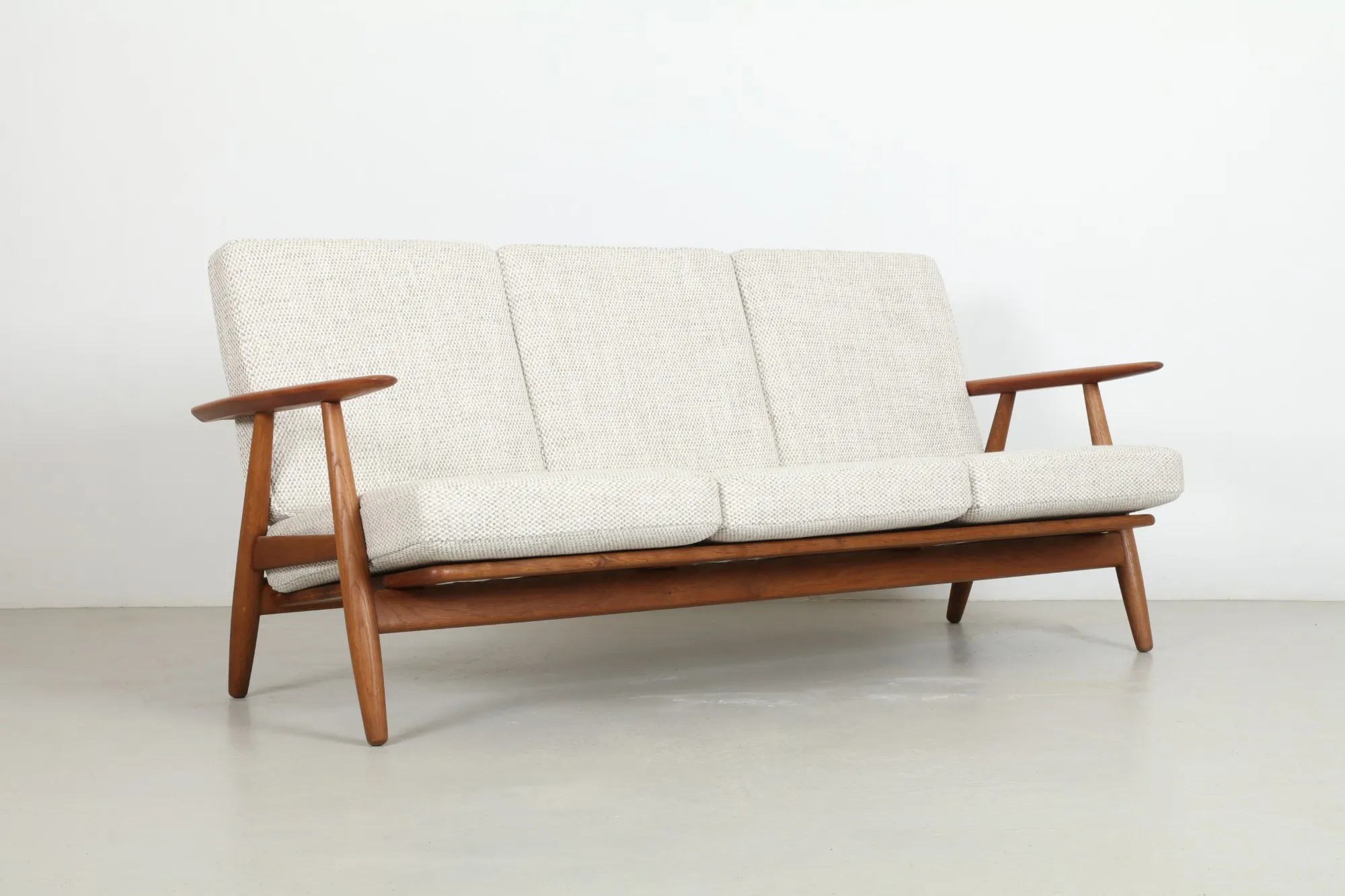 Iconic Hans Wegner GE240 'Cigar' Sofa by Getama