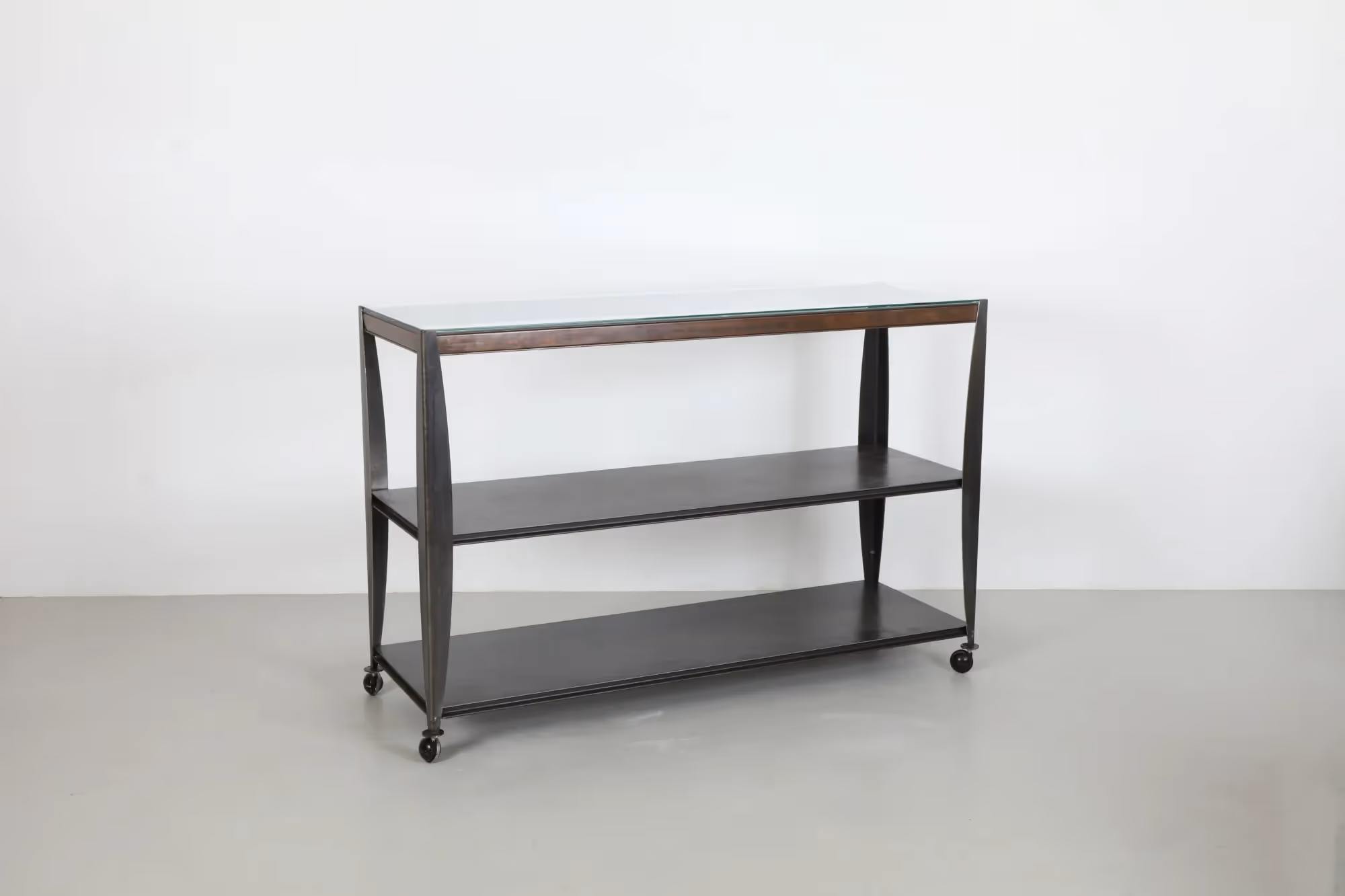 Bold Zambesi Display Cabinet by Neville Findlay & Gary Hunt – Extra Long