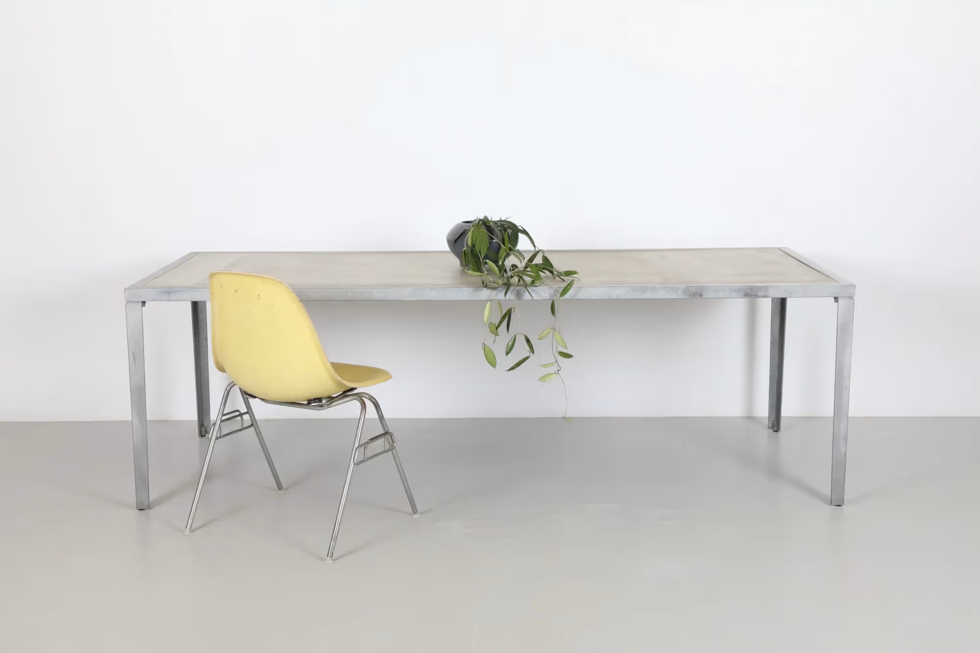 Enduring Michael Draper 'Model 4040' Outdoor Table with Concrete Top