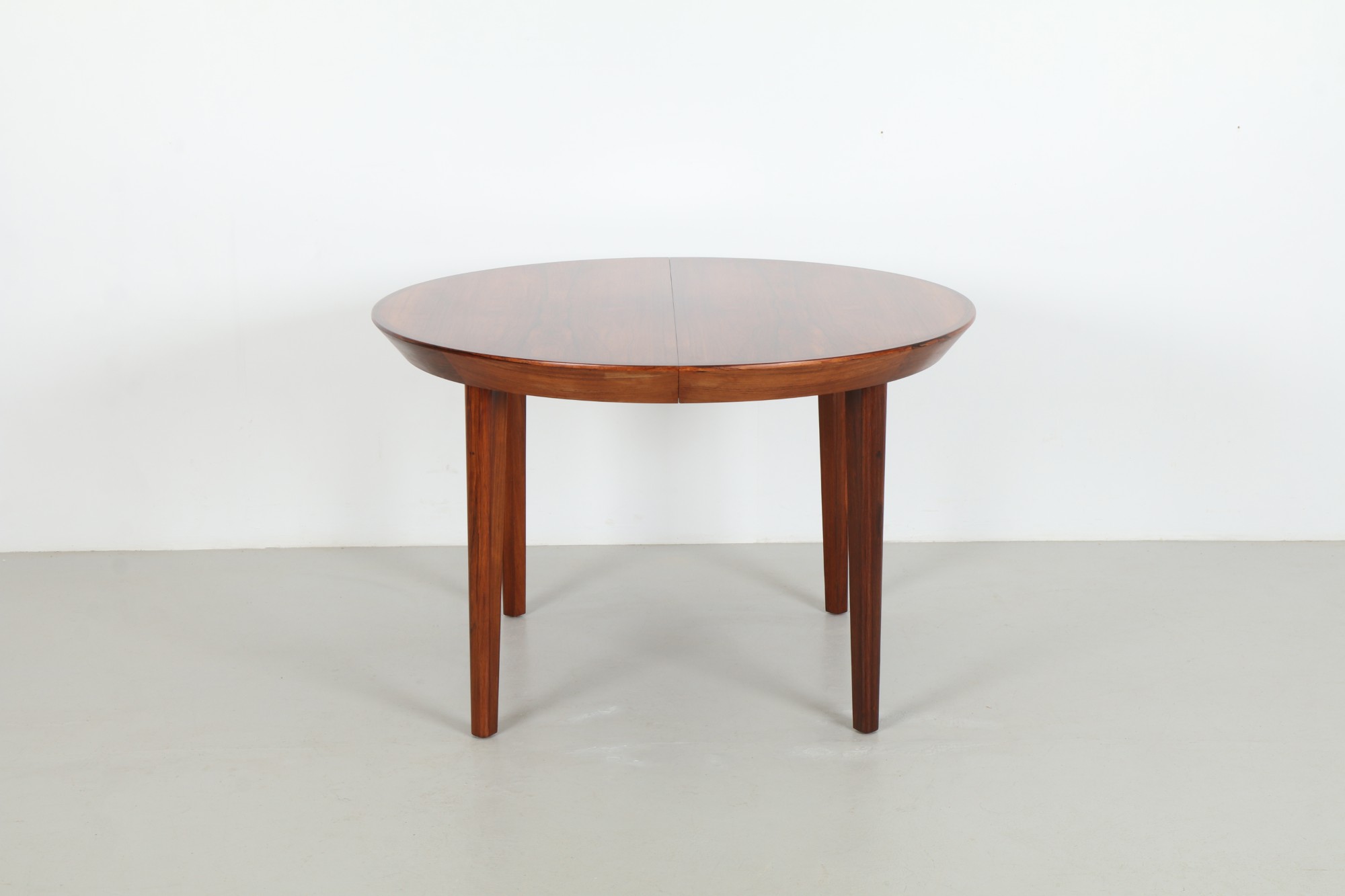 Deluxe Ole Hald Rosewood Dining Table by Gudme Mobelfabrik