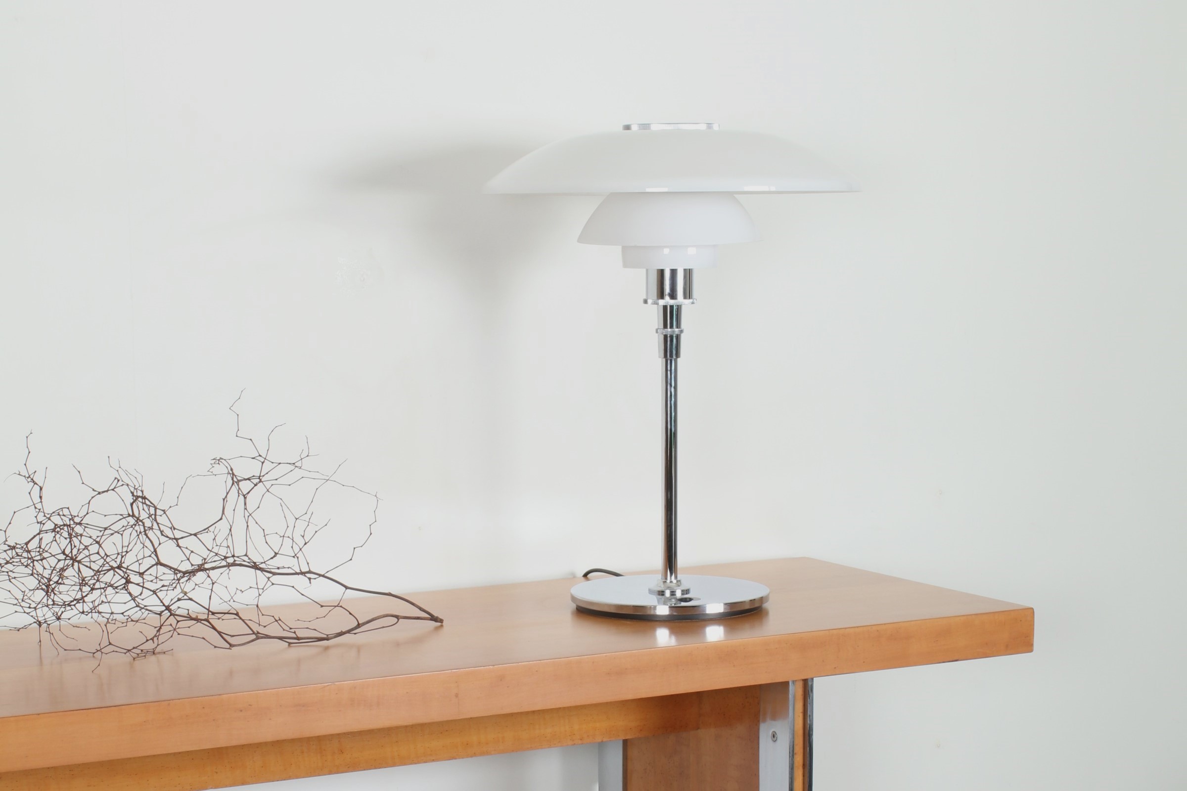 Stunning Poul Henningsen 'PH 4½ - 3½' Table Lamp by Louis Poulsen