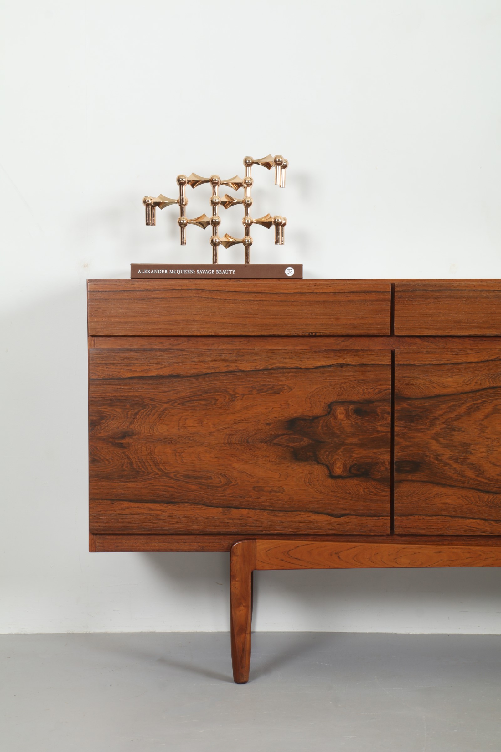A Guide to Buying the Perfect Mid Century Sideboard in New Zealand