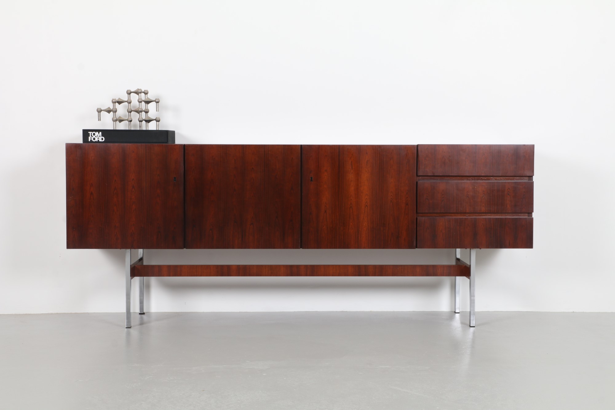 A Guide to Buying the Perfect Mid Century Sideboard in New Zealand