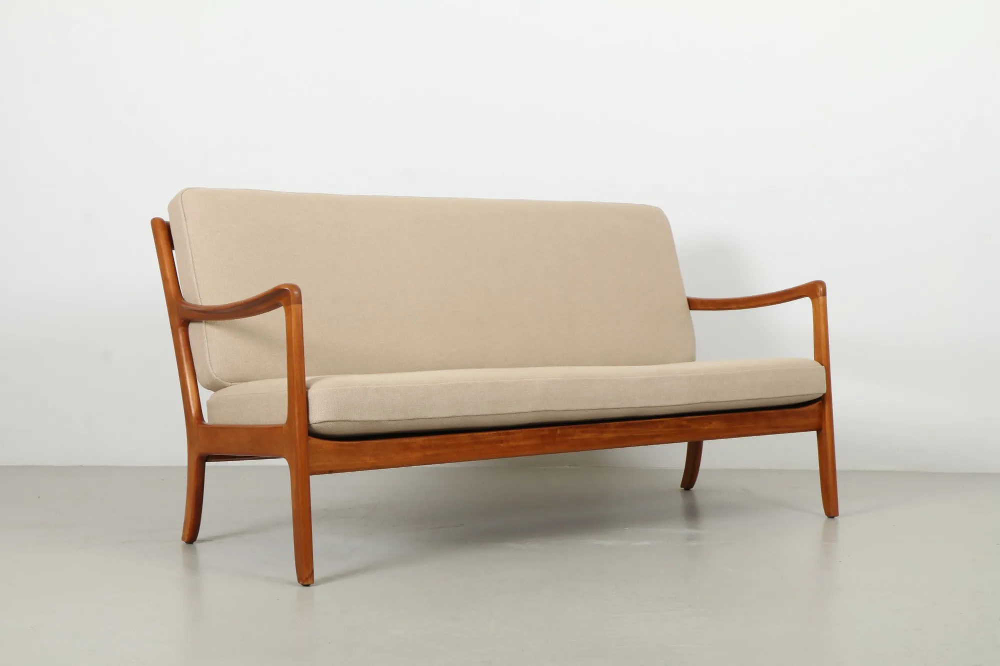 Refined Early Edition Ole Wanscher 'FD 108' Sofa by France & Daverkosen