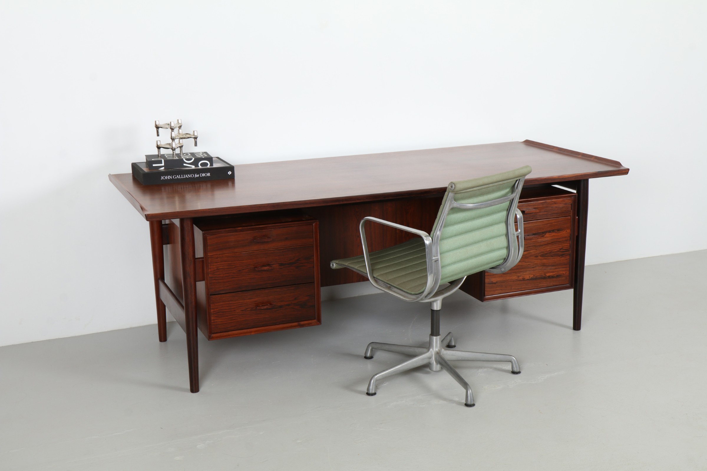 10 Favourite Desks