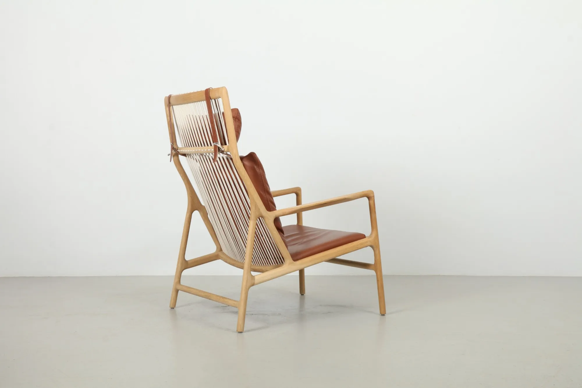 Elegant Salih Teskeredzic 'Dedo' Lounge Chair by Gazzda