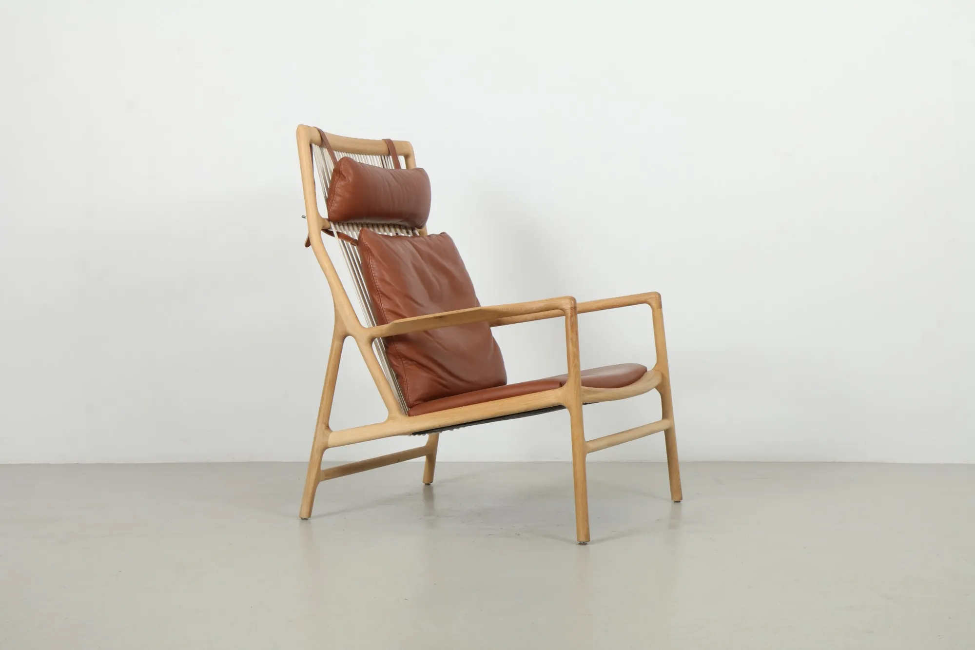 Elegant Salih Teskeredzic 'Dedo' Lounge Chair by Gazzda