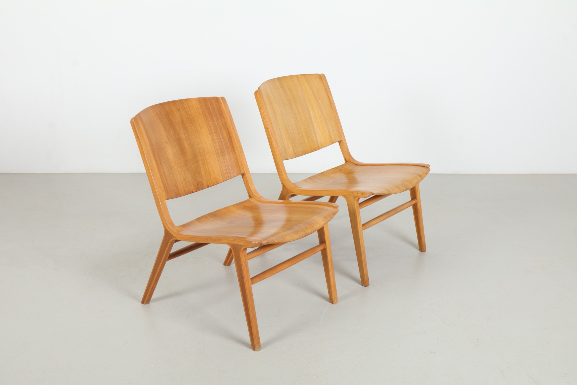 Pair of Hvidt & Molgaard-Nielsen 'Ax' Lounge Chairs by Fritz Hansen