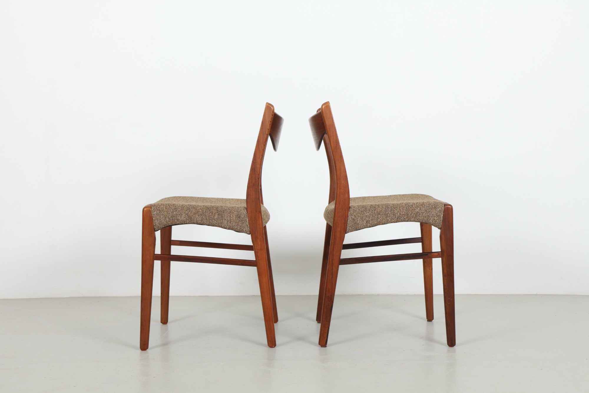 Six Sophisticated Arne Wahl Iversen 'GS61' Dining Chairs by Glyngore Stolefabrik 