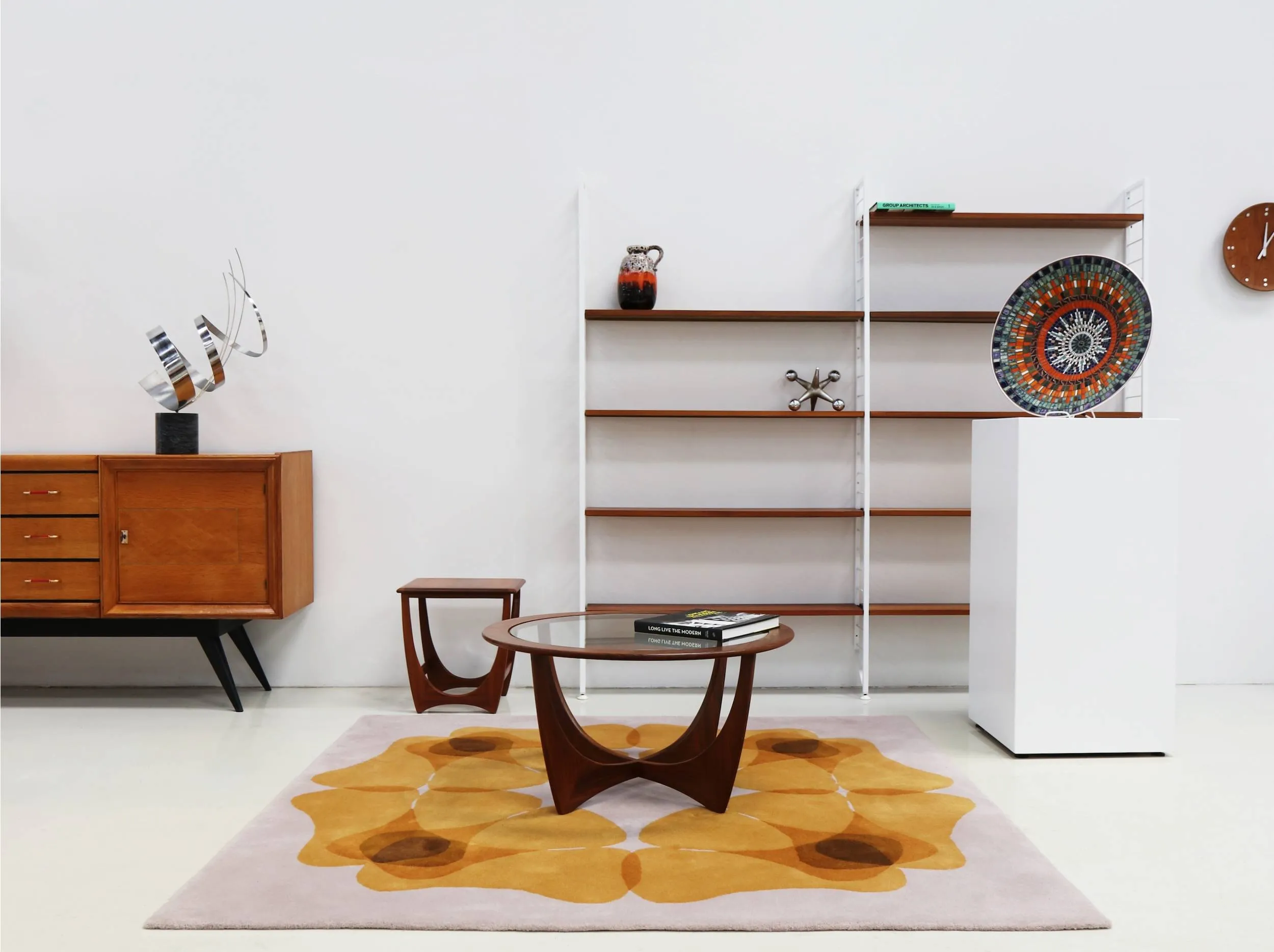 Mr. Bigglesworthy Furniture Gallery