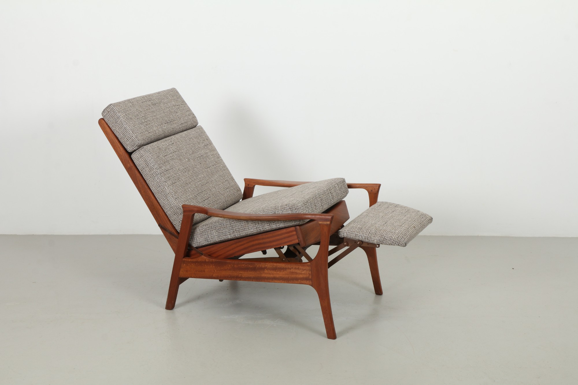 Sculptural NZ Made 'Danart' Reclining Armchair by DON
