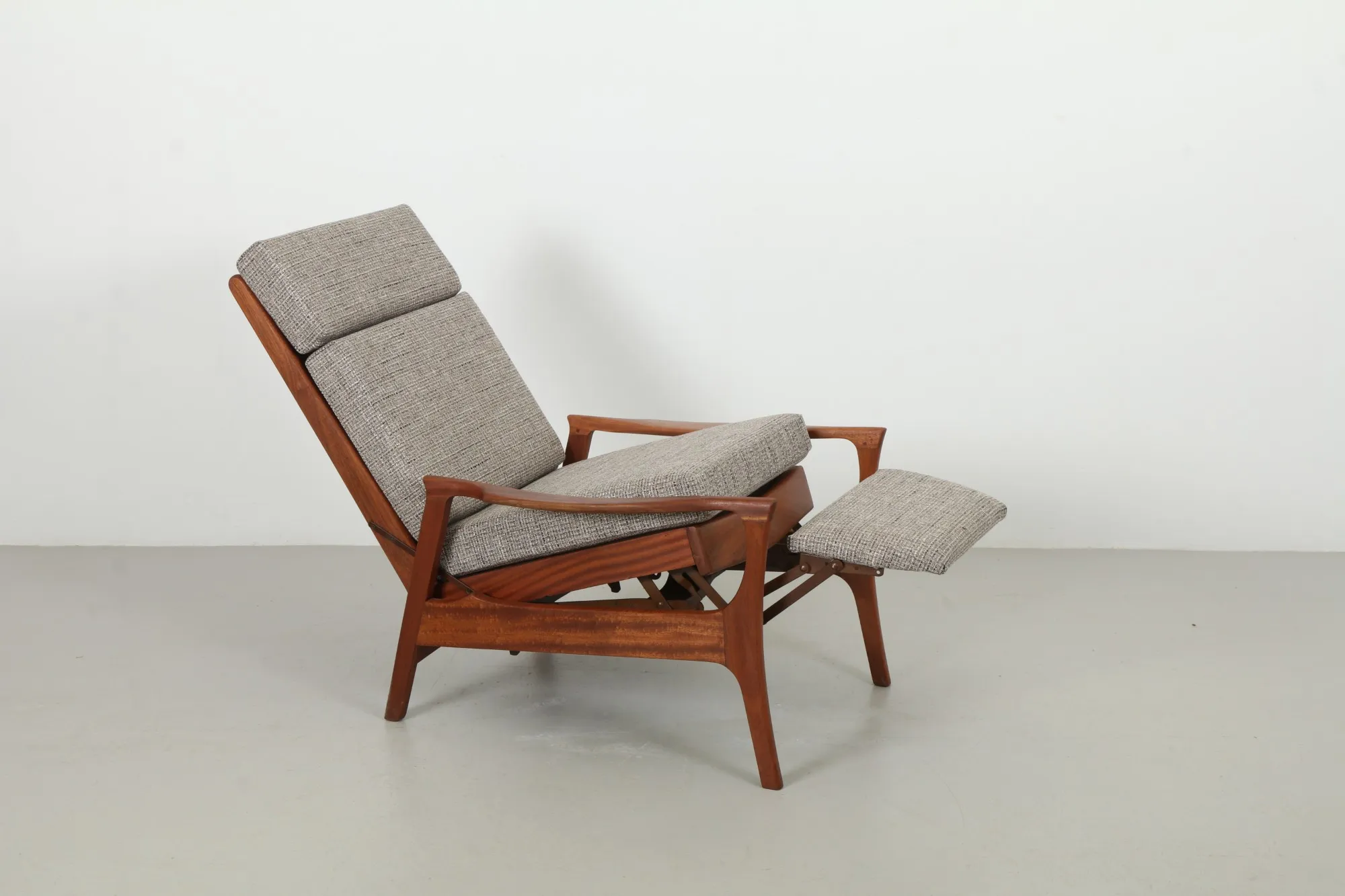 Sculptural NZ Made 'Danart' Reclining Armchair by DON