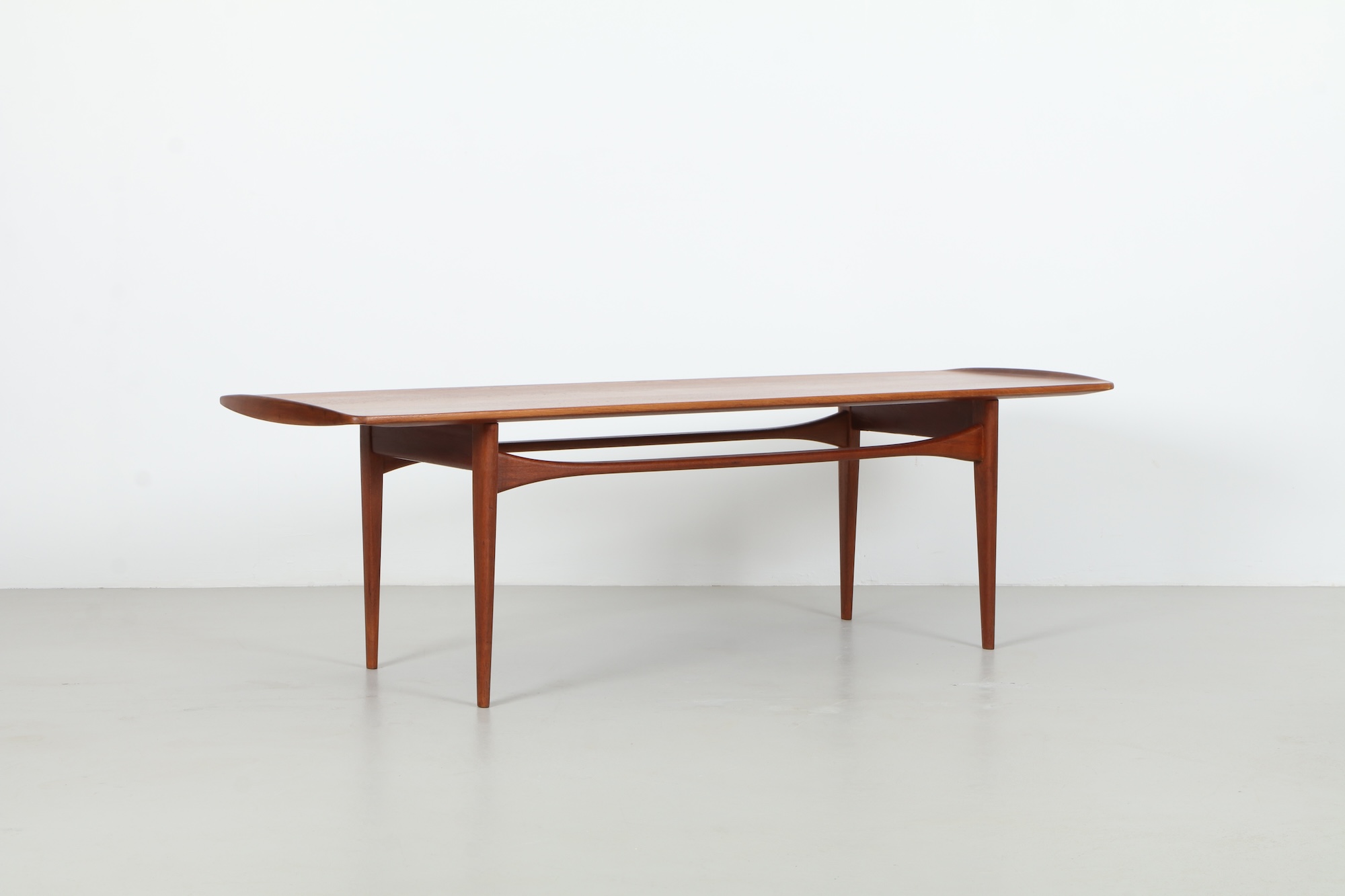 Elegant Tove & Edvard Kindt Larsen 'Model 503' Coffee Table by France & Son