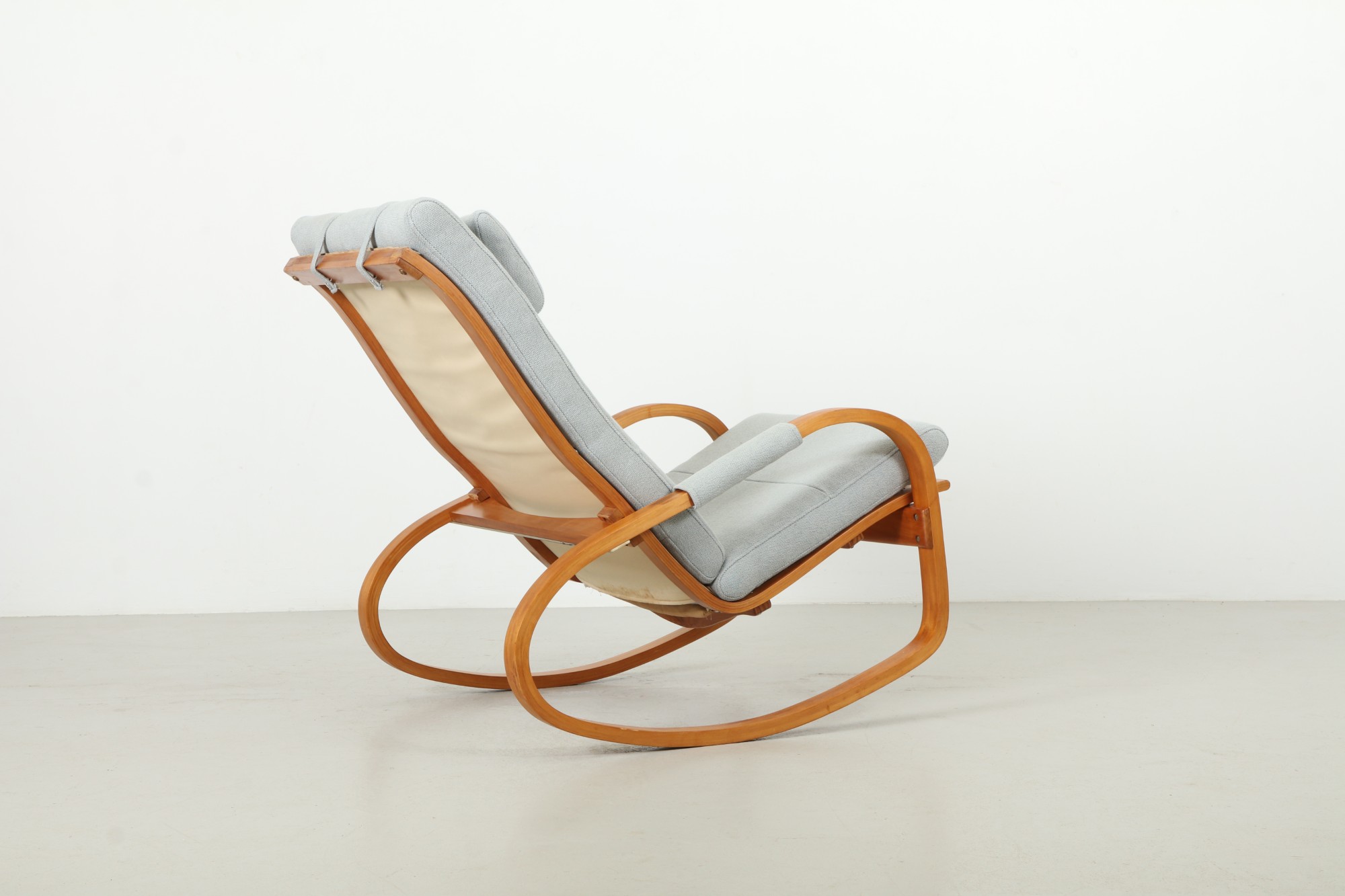 Refined NZ Made Curved Ply Rocking Chair