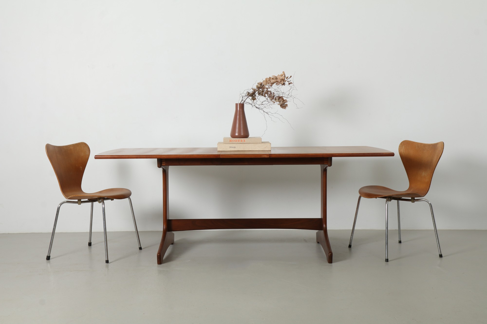 Refined Peter Hayward Double Pedestal Dining Table by Vanson