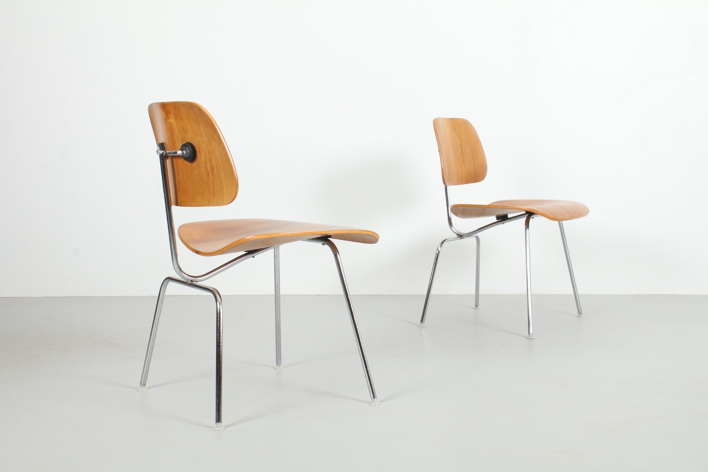 Timeless Charles & Ray Eames 'DCM' Chair by Herman Miller