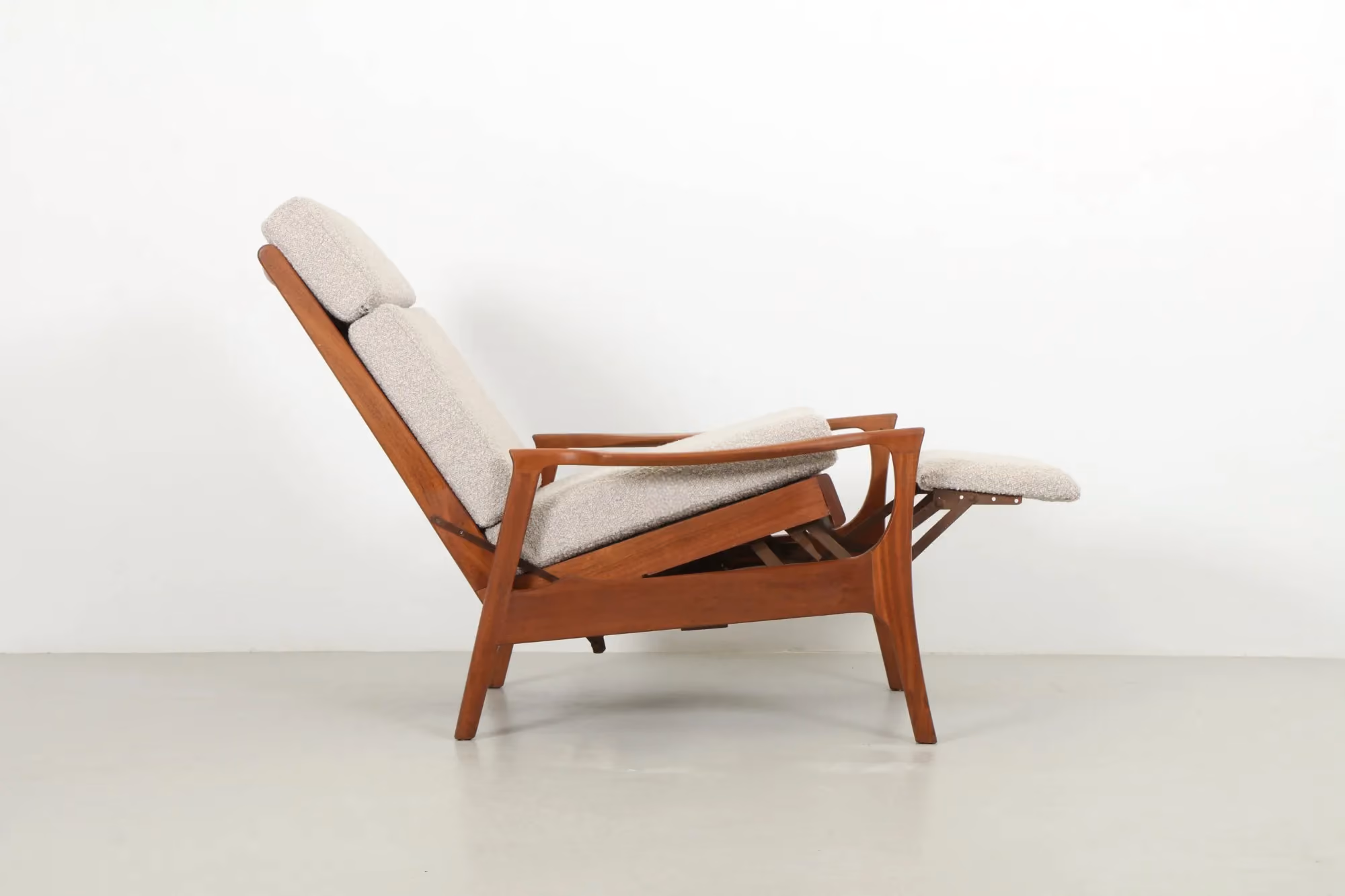 Sculptural NZ Made 'Danart' Reclining Armchair by DON
