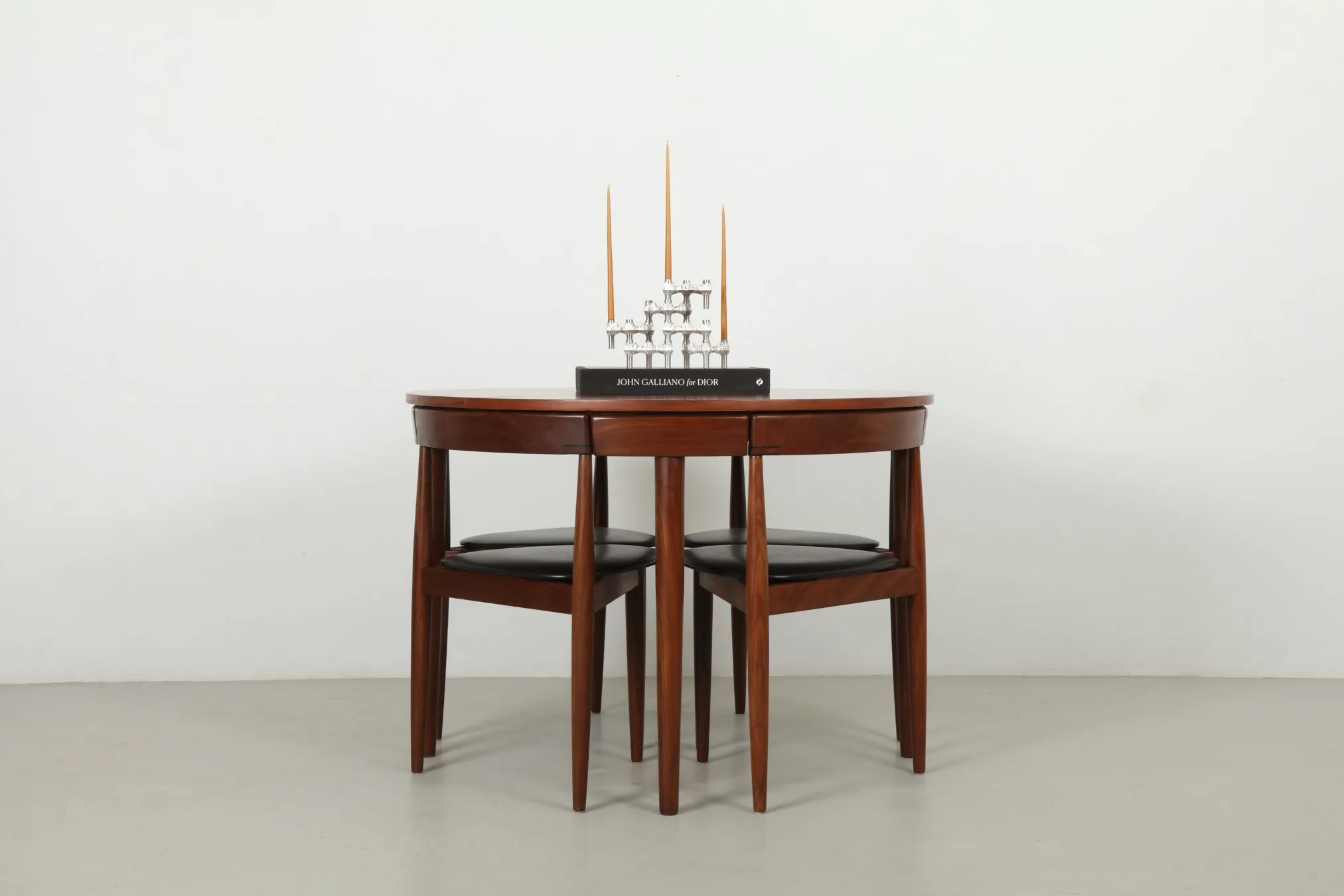 Super Cute Hans Olsen Extending 'Roundette' Dining Suite by Frem Røjle