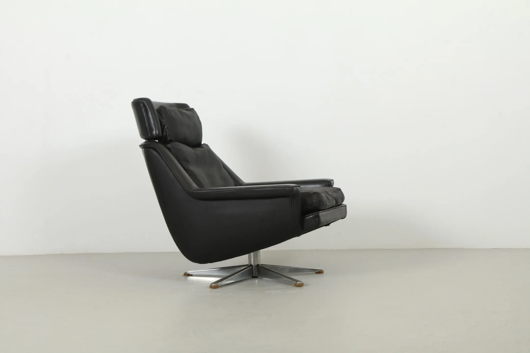 Bold Werner Langenfeld 'Model 802' Armchair by ESA Mobelvaerk
