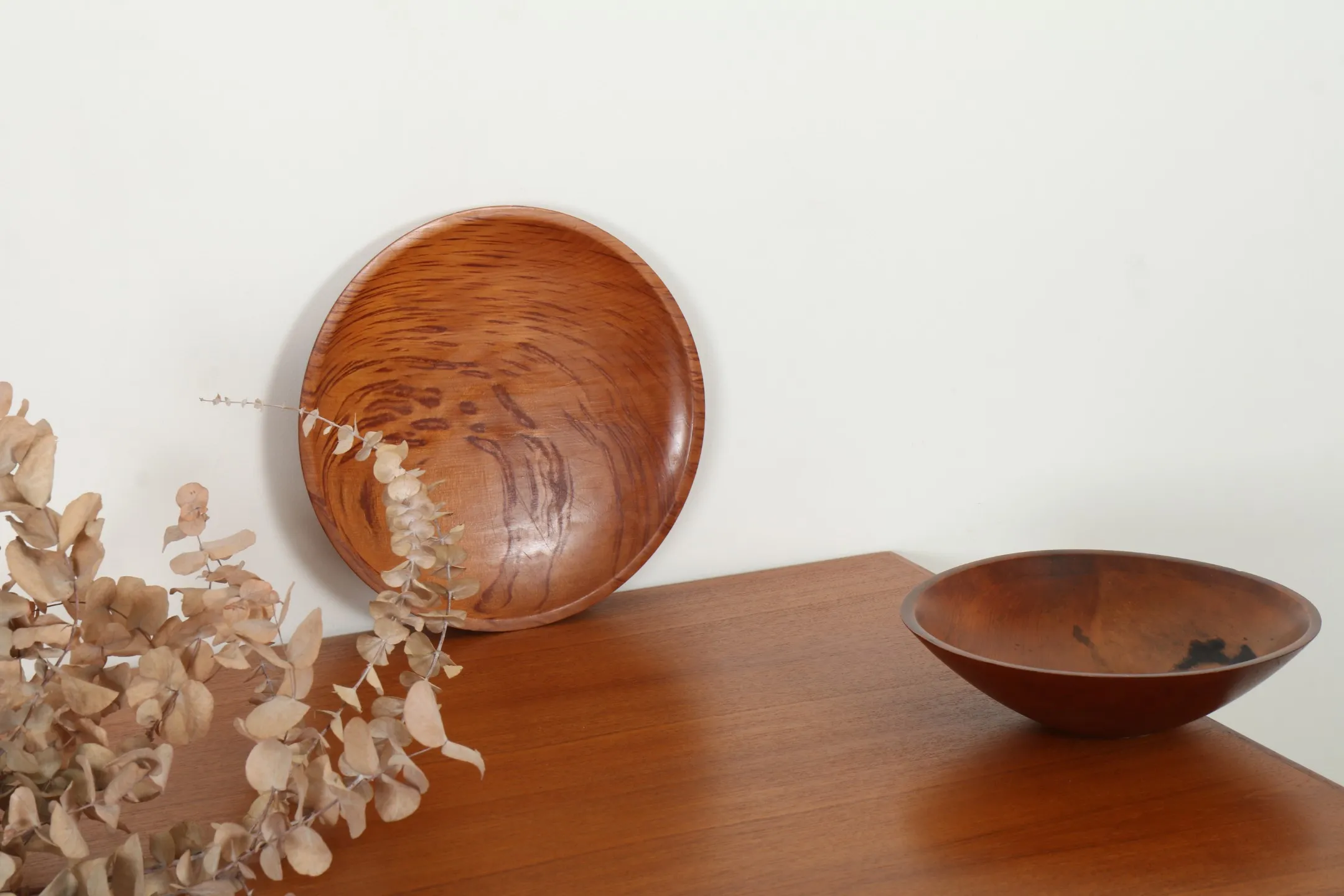 Hand Turned Pan Pacific Modernist Rewarewa Platter by John Crichton