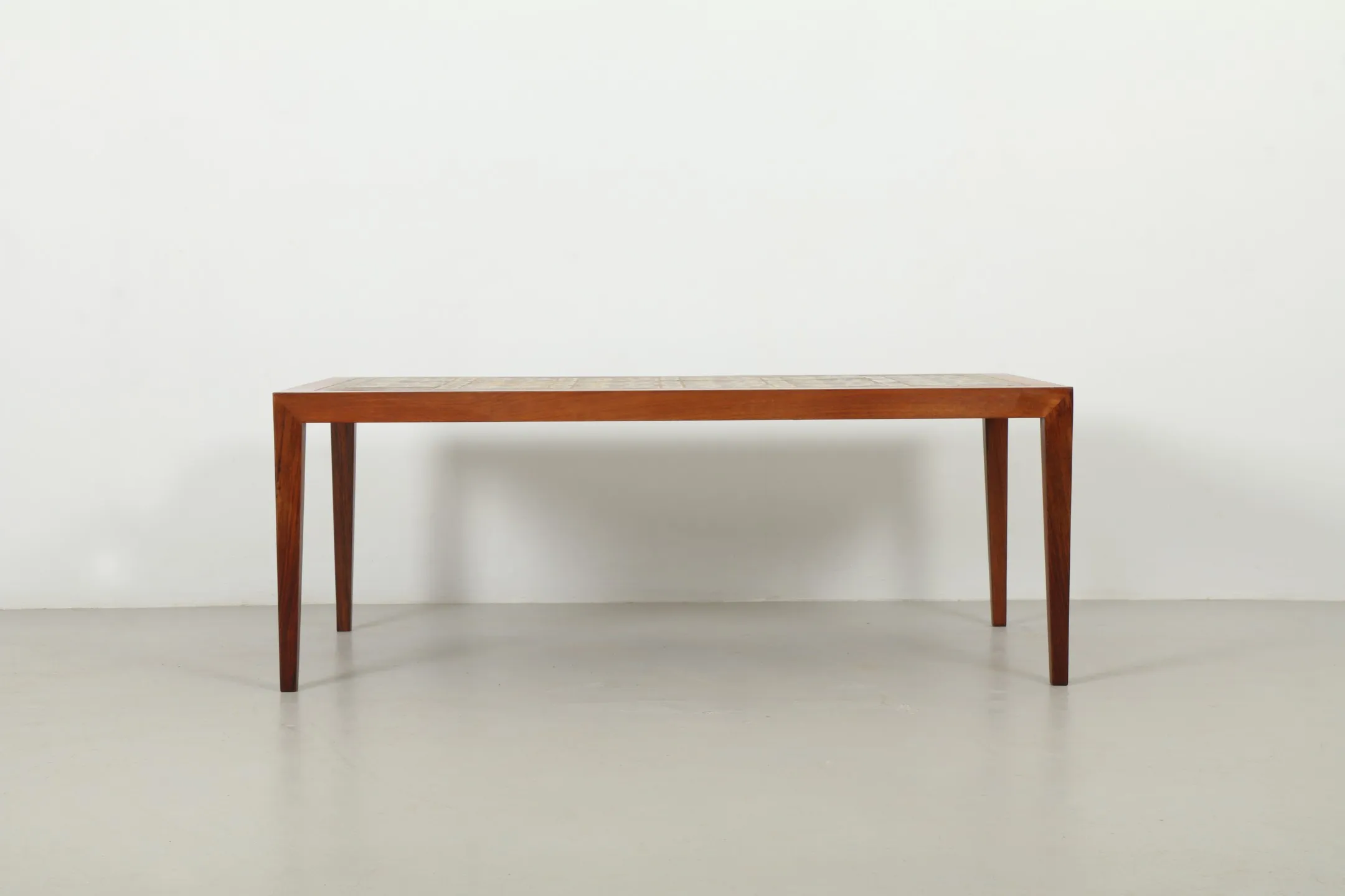 Chic Severin Hansen Jr. 'Nr. 112' Coffee Table by Haslev & Royal Copenhagen