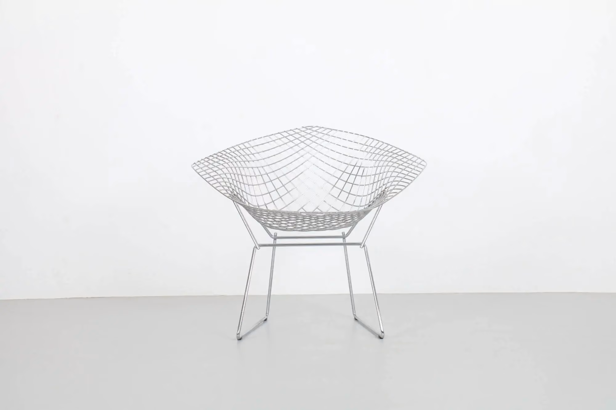 Sharp Harry Bertoia 'Diamond' Chair by Knoll