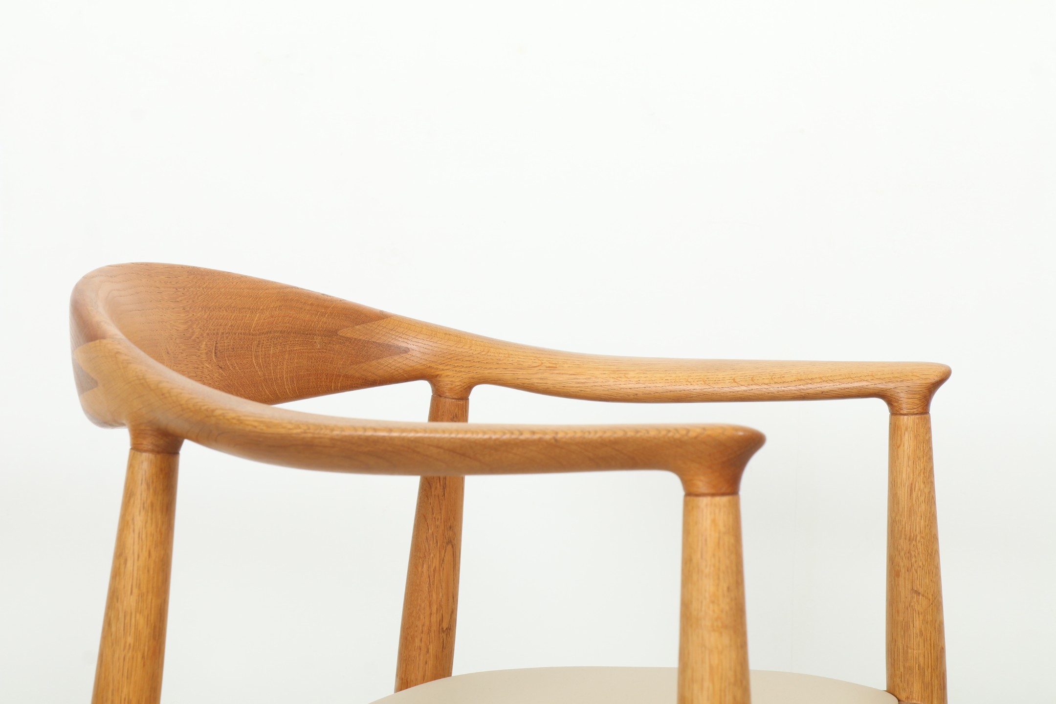 The Design Universe of Hans Wegner