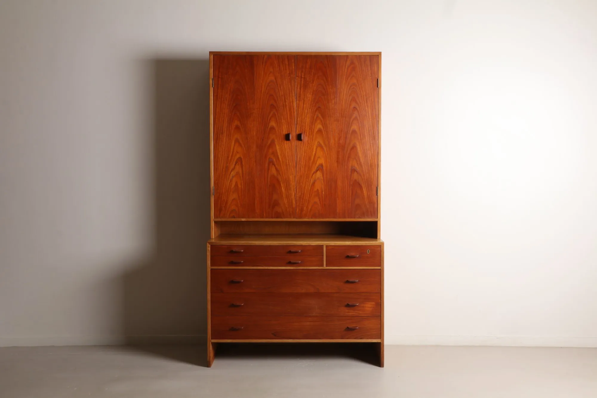 The Design Universe of Hans Wegner