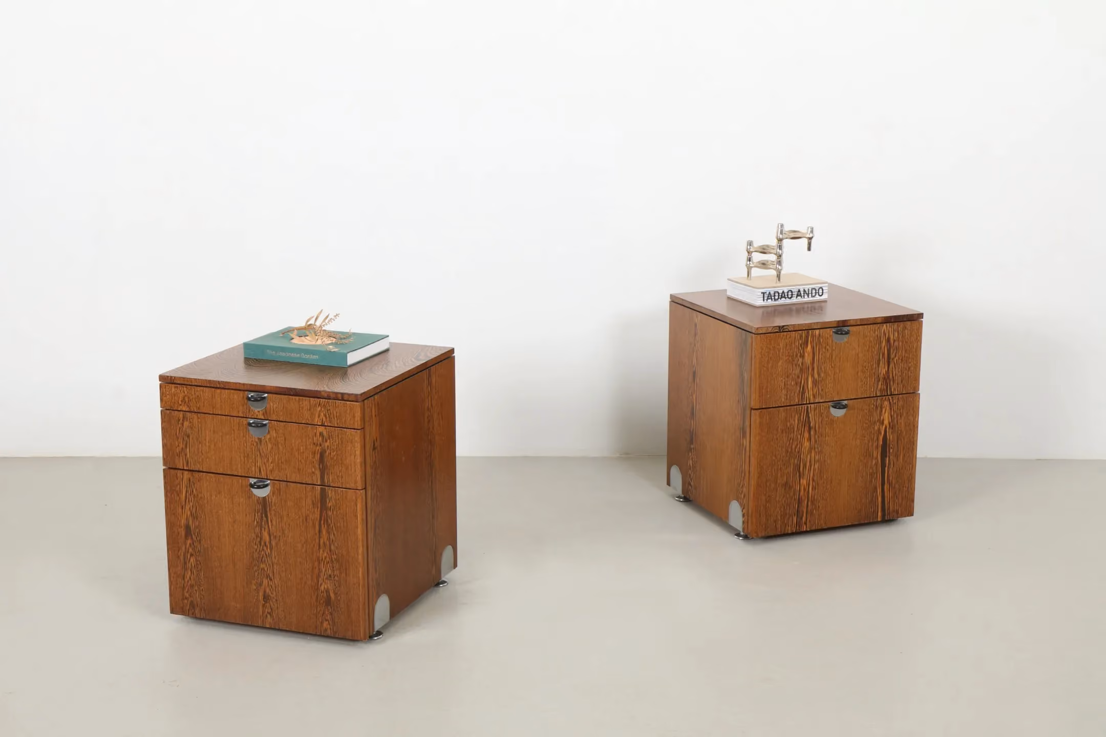 Pair of Striking Norman Foster 'Nomos' Drawers by Tecno