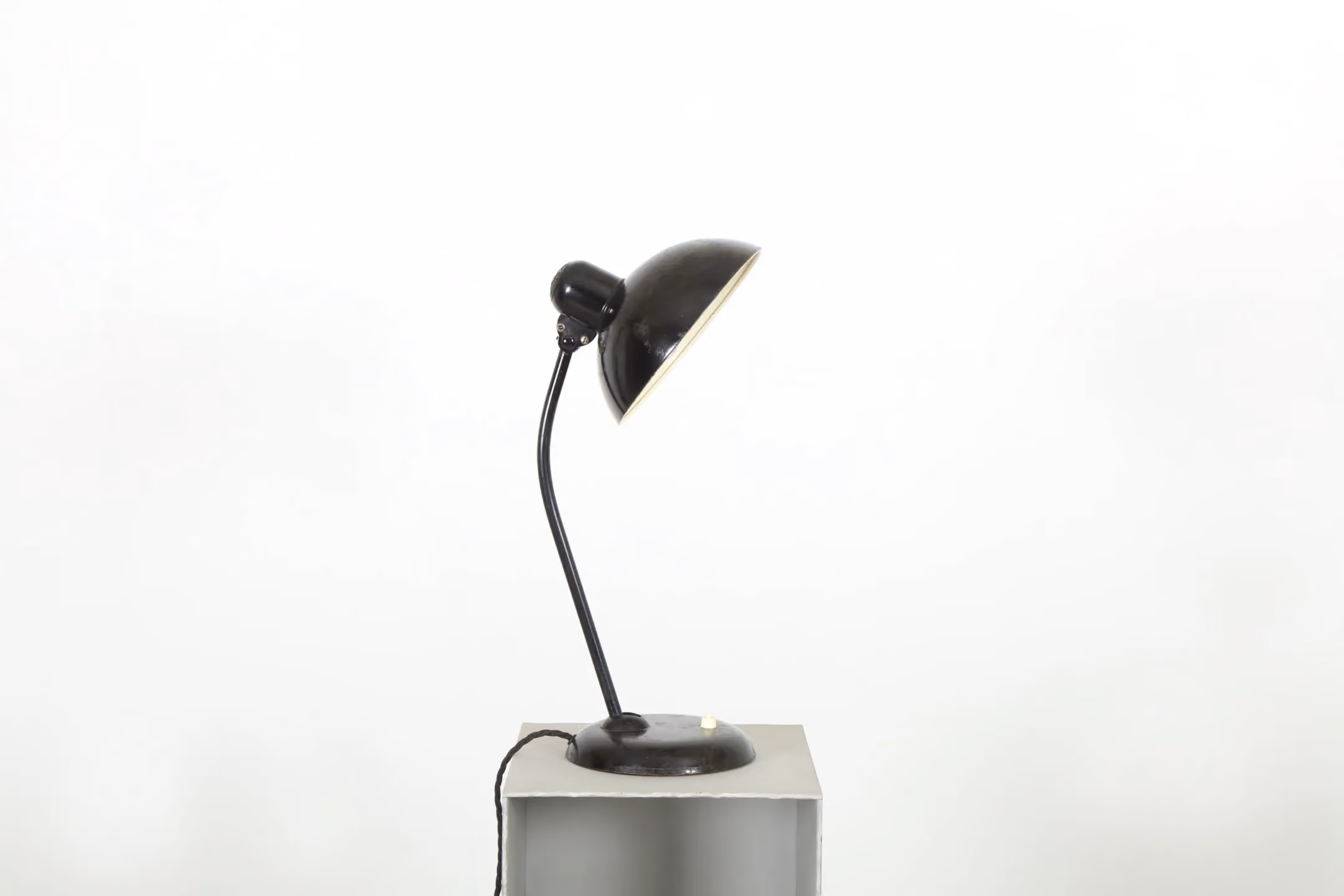 Iconic Christian Dell 'Model 6556' Bauhaus Table Lamp by Kaiser Idell