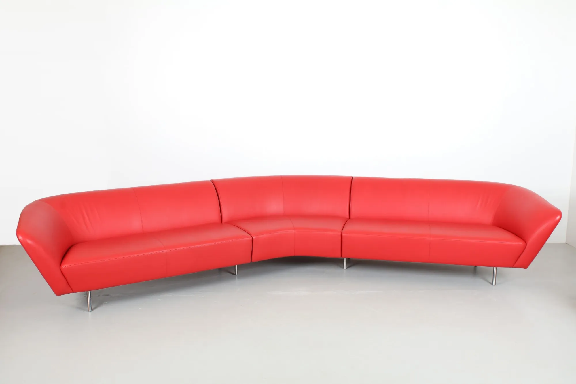 Impressive Lievore Altherr Molina 'Loop' Italian Leather Sofa by Arper
