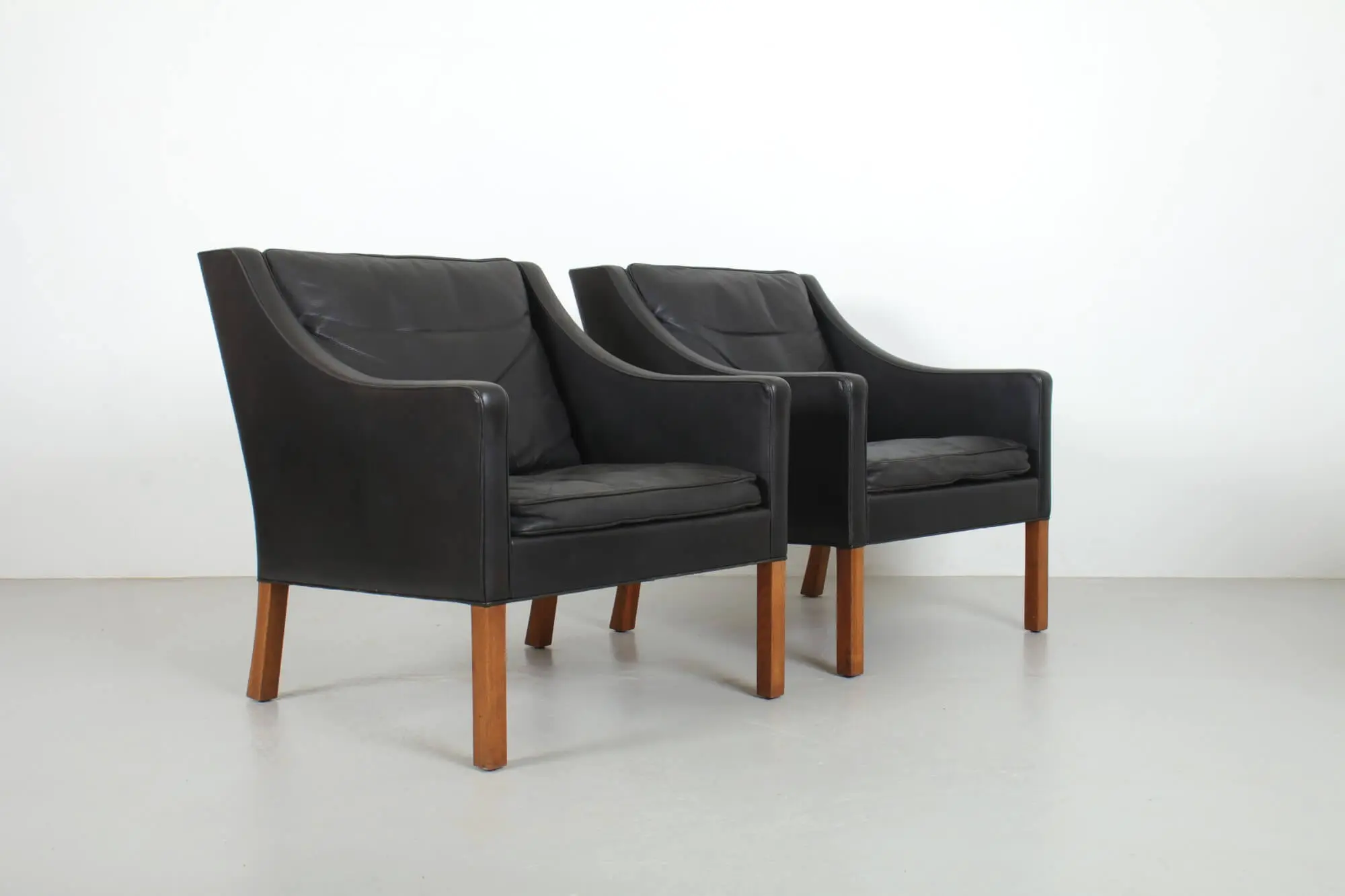 Pair of Iconic Borge Mogensen 'Model 2207' Armchairs by Fredericia