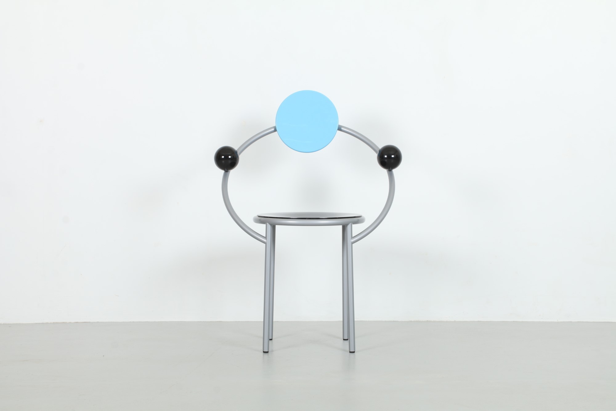 Playful Michele de Lucchi First Chair by Memphis Milano