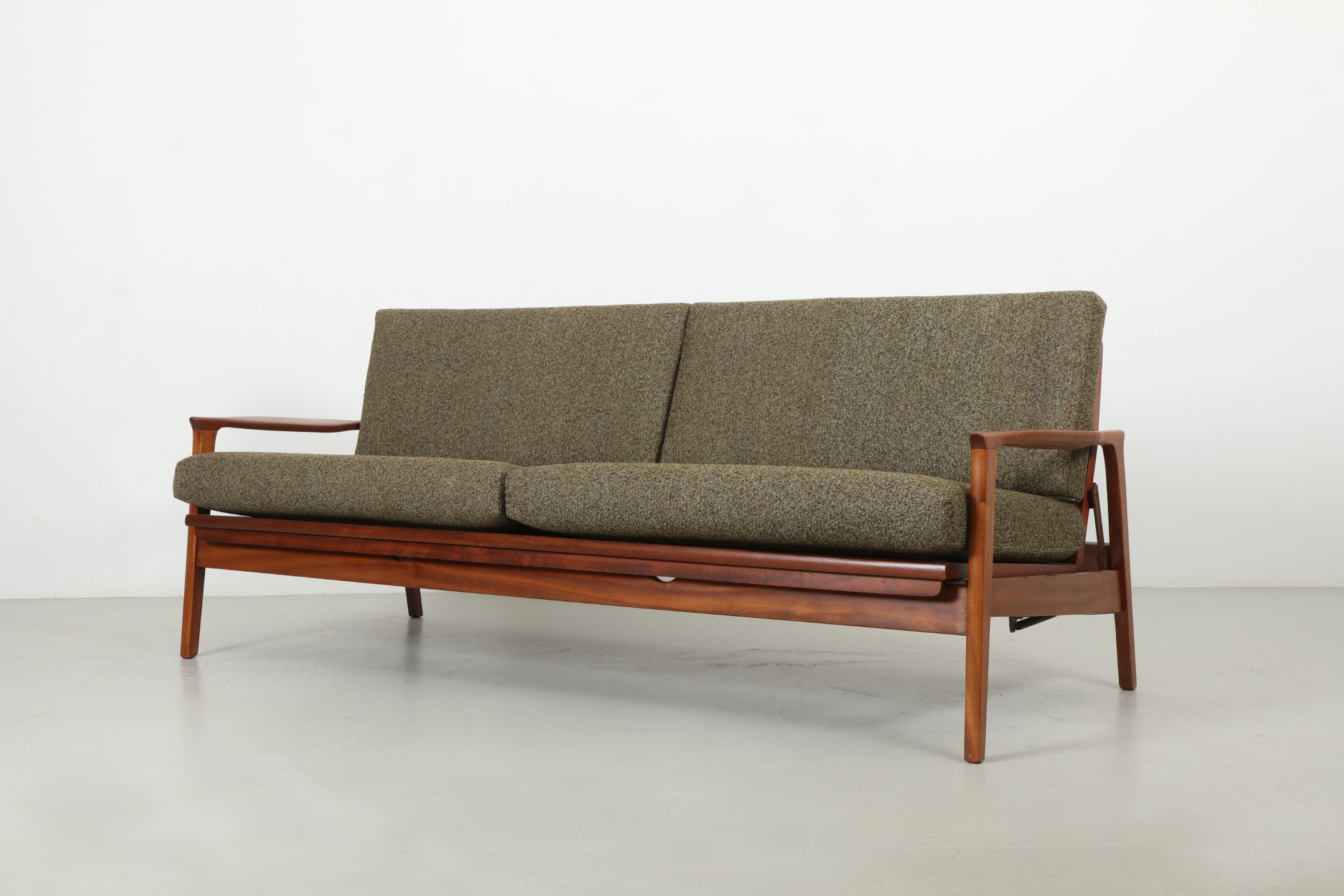 Refined NZ Made Folding Sofa Daybed by Vono
