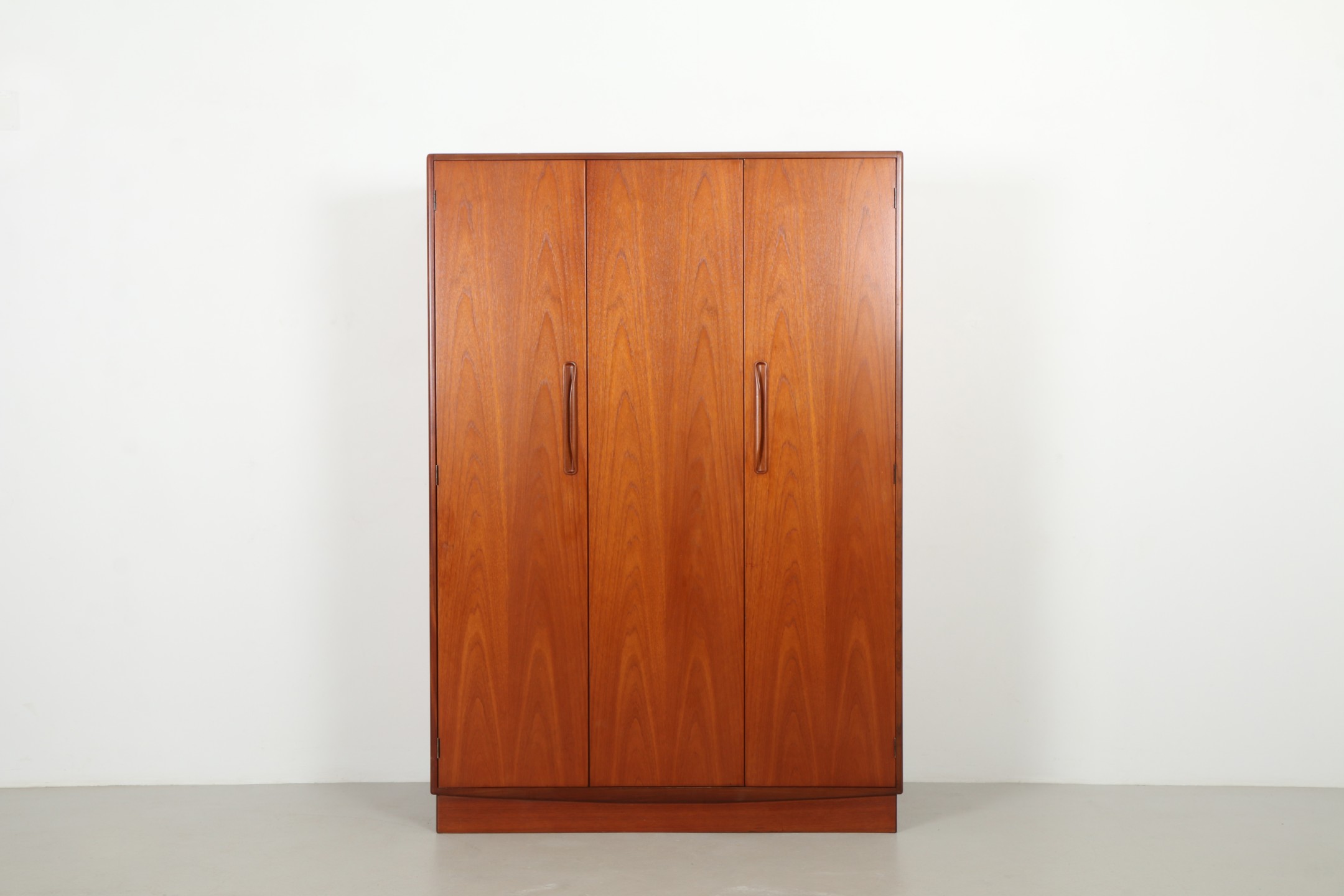 Generous Victor Wilkins 'Fresco' Double Wardrobe by G-Plan